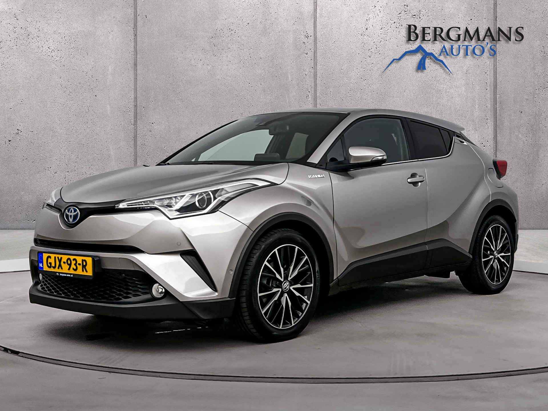 Toyota C-HR 1.8 Hybrid Executive // LEDER // TREKHAAK // 1e EIGENAAR //