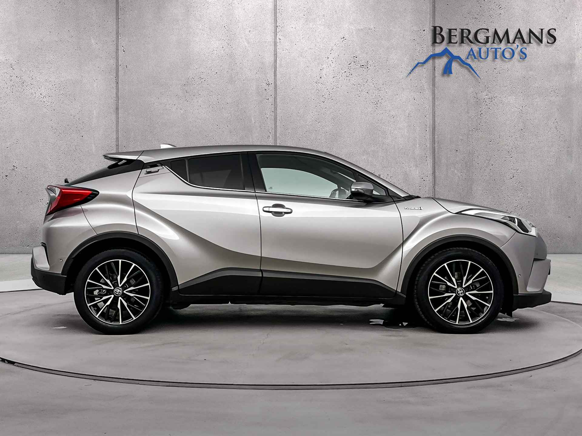 Toyota C-HR 1.8 Hybrid Executive // LEDER // TREKHAAK // 1e EIGENAAR // - 9/27