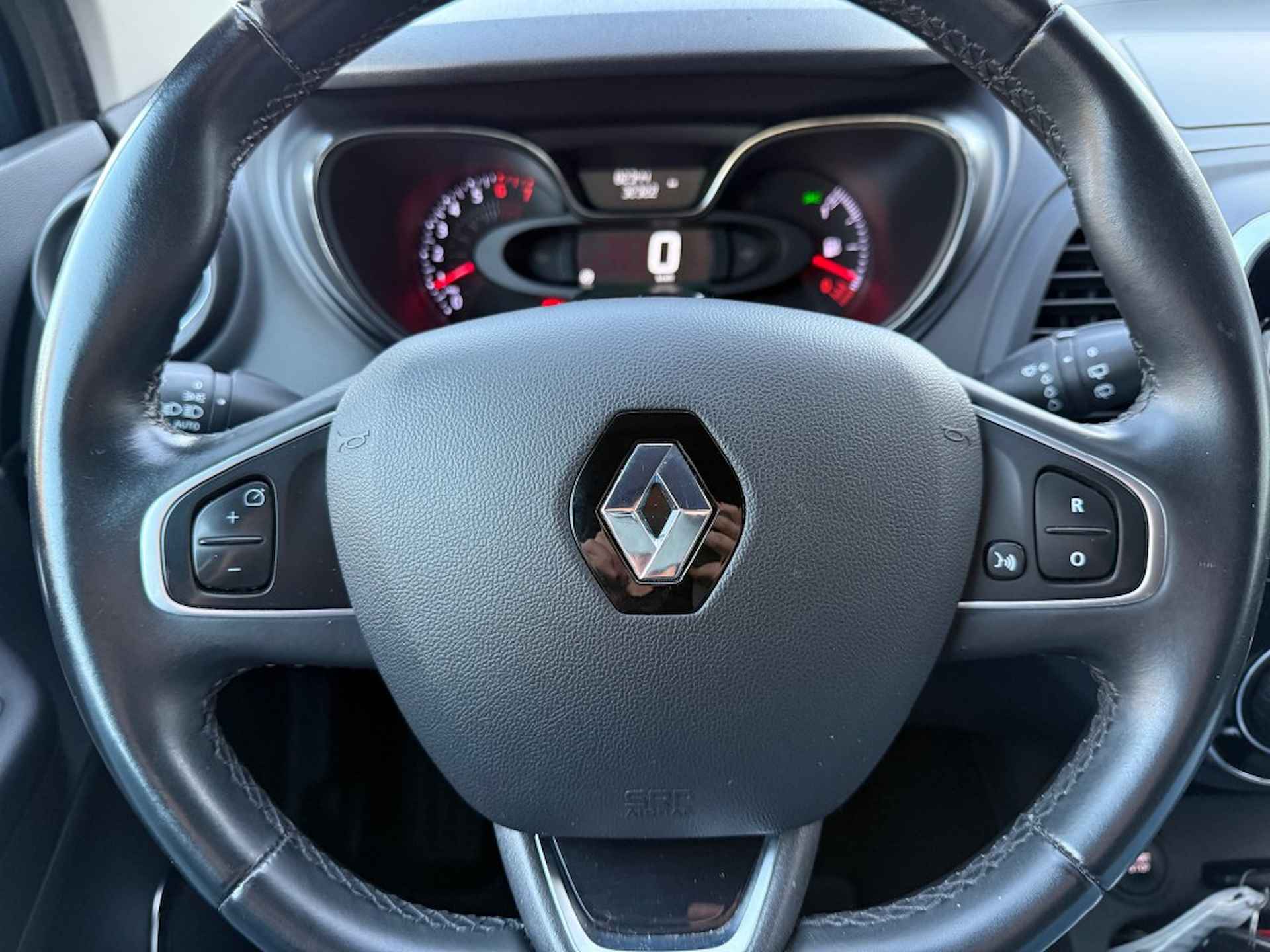 RENAULT Captur 0.9 TCE INTENS HOGE ZIT &amp; INSTAP! AIRCO/ECC/CRUISE/LICHT METALEN - 24/34