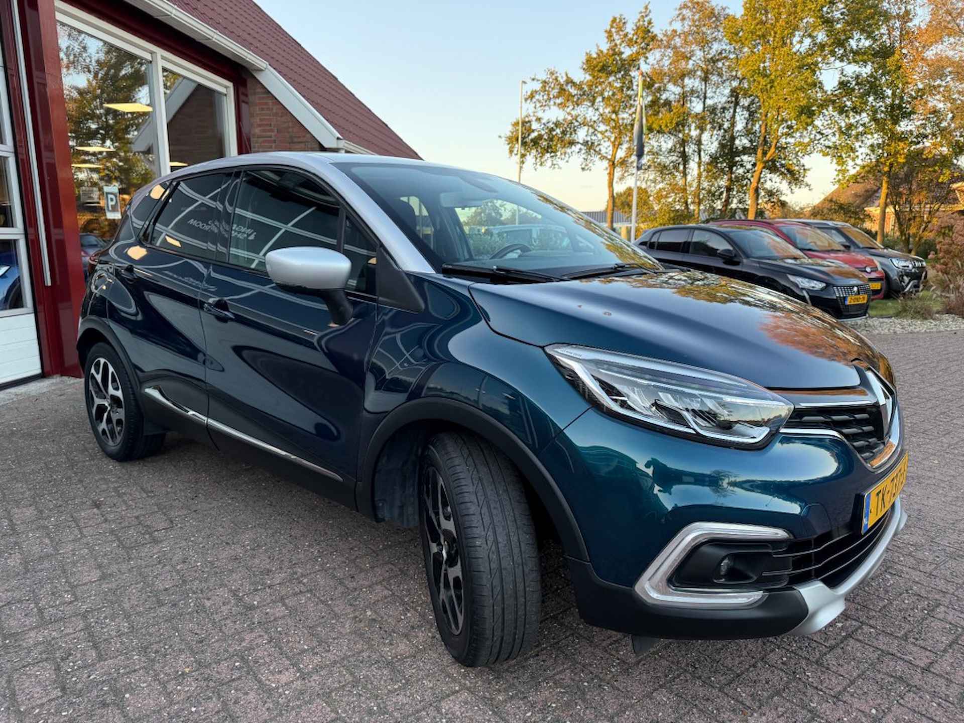 RENAULT Captur 0.9 TCE INTENS HOGE ZIT &amp; INSTAP! AIRCO/ECC/CRUISE/LICHT METALEN - 33/34