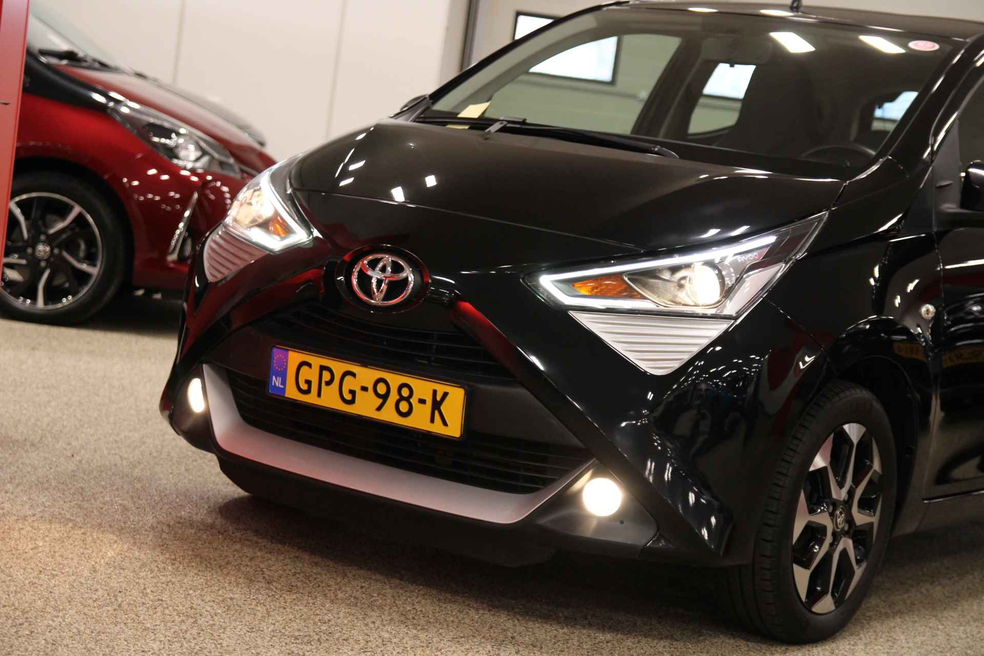 Toyota Aygo 1.0 VVT-i X-joy - 8/41