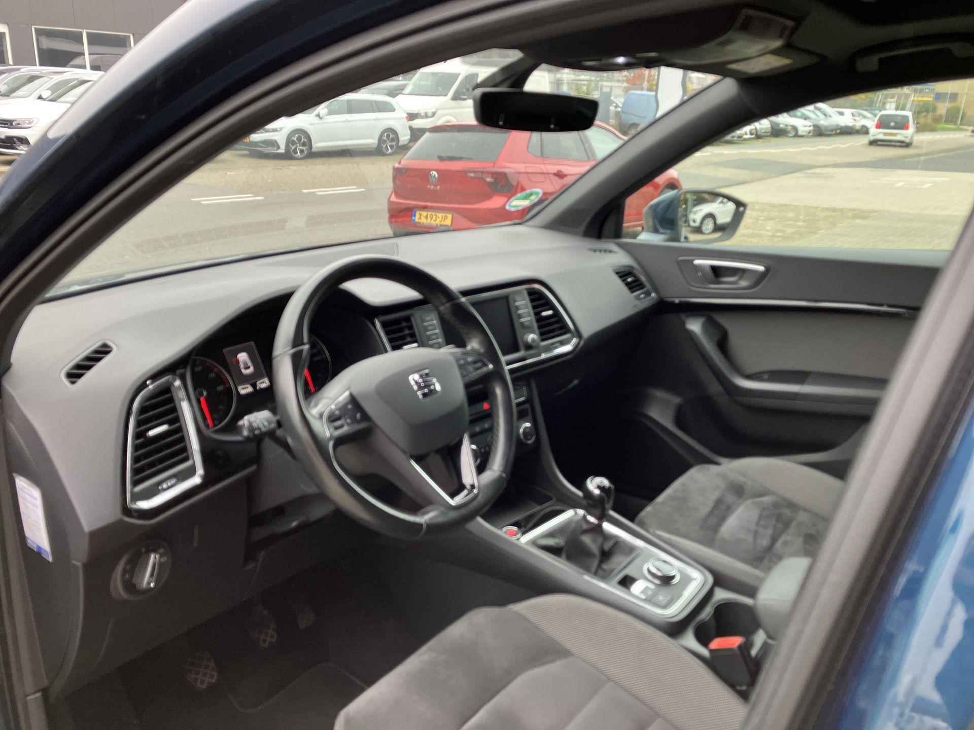 SEAT Ateca 1.4 EcoTSI 150pk Xcellence · Panoramadak · Camera · Keyless · Inklap. Trekhaak · Stoelverwarming · 18"Velgen · Navigatie · Apple/Android Car Play · - 7/8