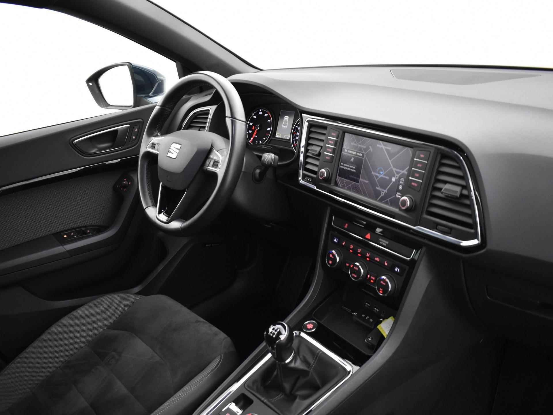 SEAT Ateca 1.4 EcoTSI 150pk Xcellence · Panoramadak · Camera · Keyless · Inklap. Trekhaak · Stoelverwarming · 18"Velgen · Navigatie · Apple/Android Car Play · - 19/36