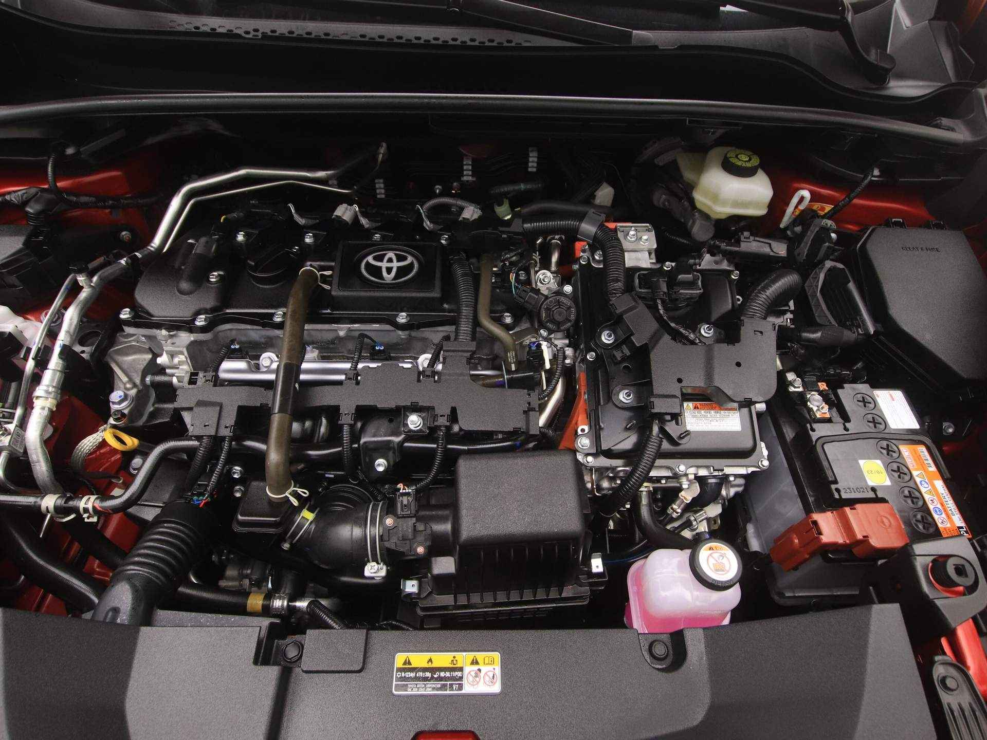 Toyota C-HR 1.8 Hybrid Executive *DEMO* | JBL-Audio | Panoramadak | Treeplanken | - 38/45