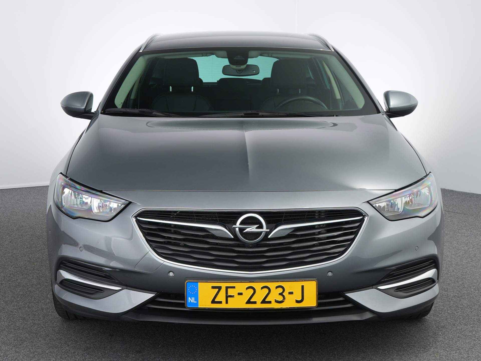 Opel Insignia Sports Tourer 1.6 Turbo Business Executive 200PK | Origineel Nederlands | Dealer onderhouden | - 2/39