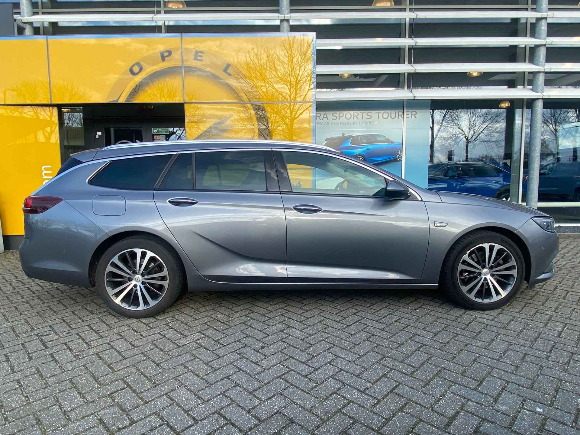 Opel Insignia Sports Tourer 1.6 Turbo Business Executive 200PK | Origineel Nederlands | Dealer onderhouden | - 38/39