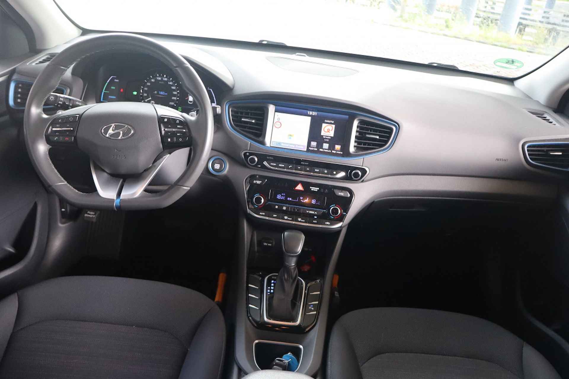 Hyundai IONIQ 1.6 GDi Comfort | Geen import | Trekhaak | Navi - 3/4