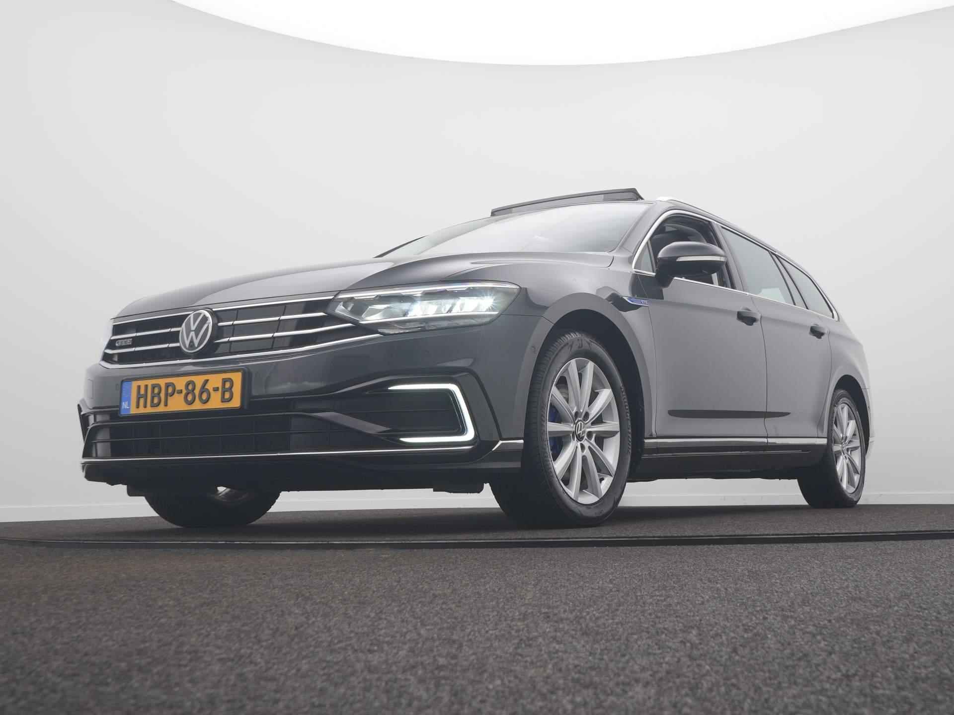 Volkswagen Passat Variant 1.4 TSI PHEV GTE Business Panoramadak / Camera / Led - 9/62