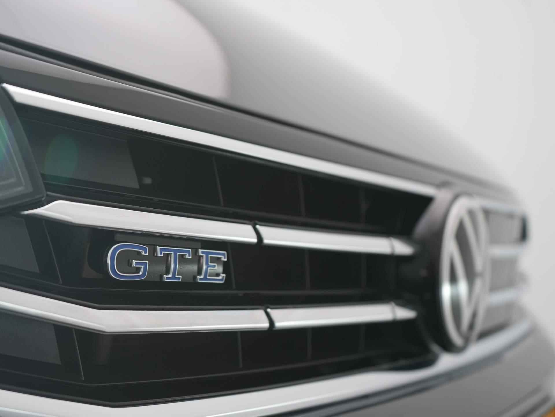 Volkswagen Passat Variant 1.4 TSI PHEV GTE Business Panoramadak / Camera / Led - 59/62