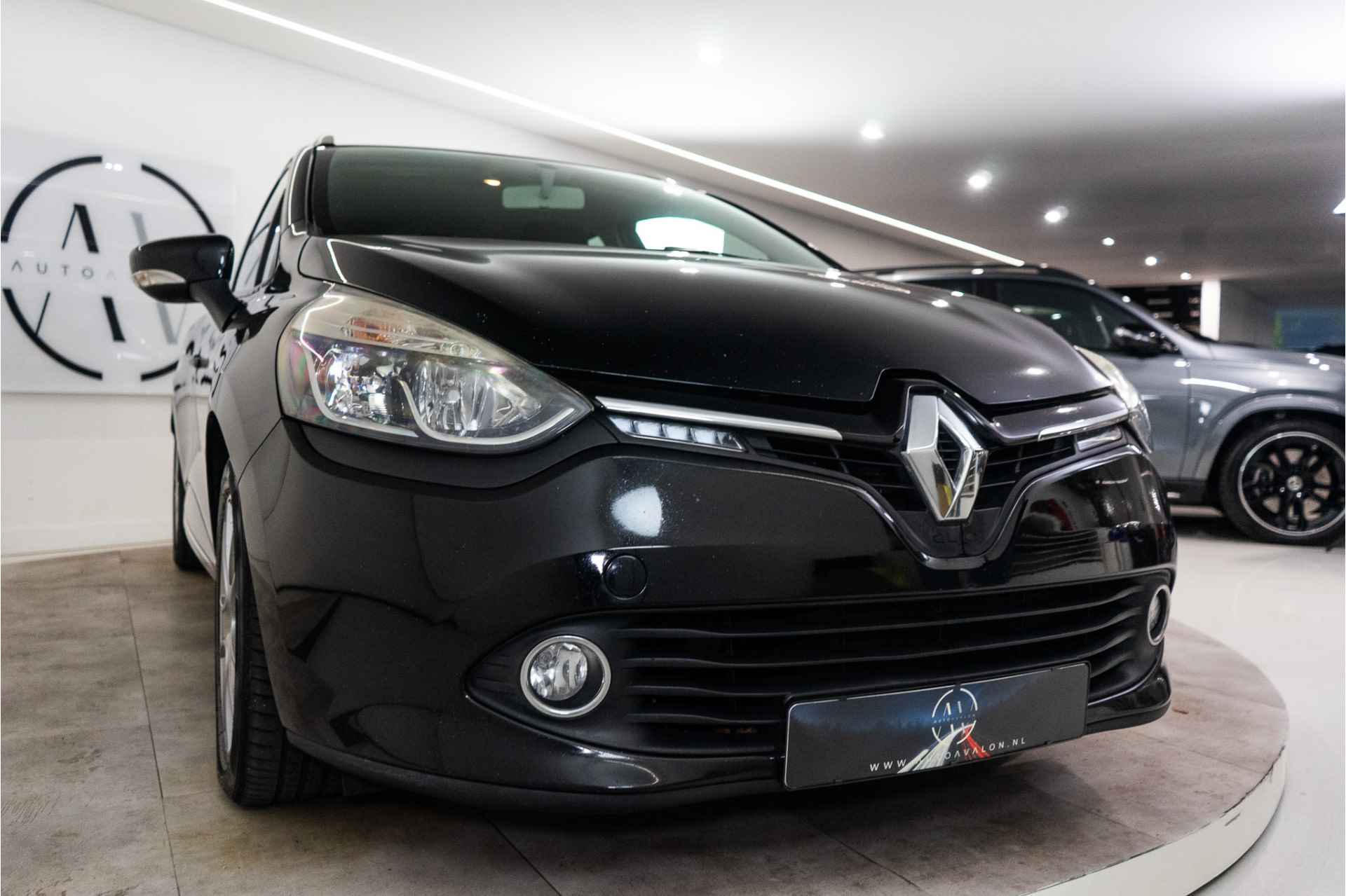 Renault Clio Estate 1.5 dCi ECO Dynamique NL AUTO+NAP 90PK | PDC | Airco | Navi | Bluetooth - 10/32