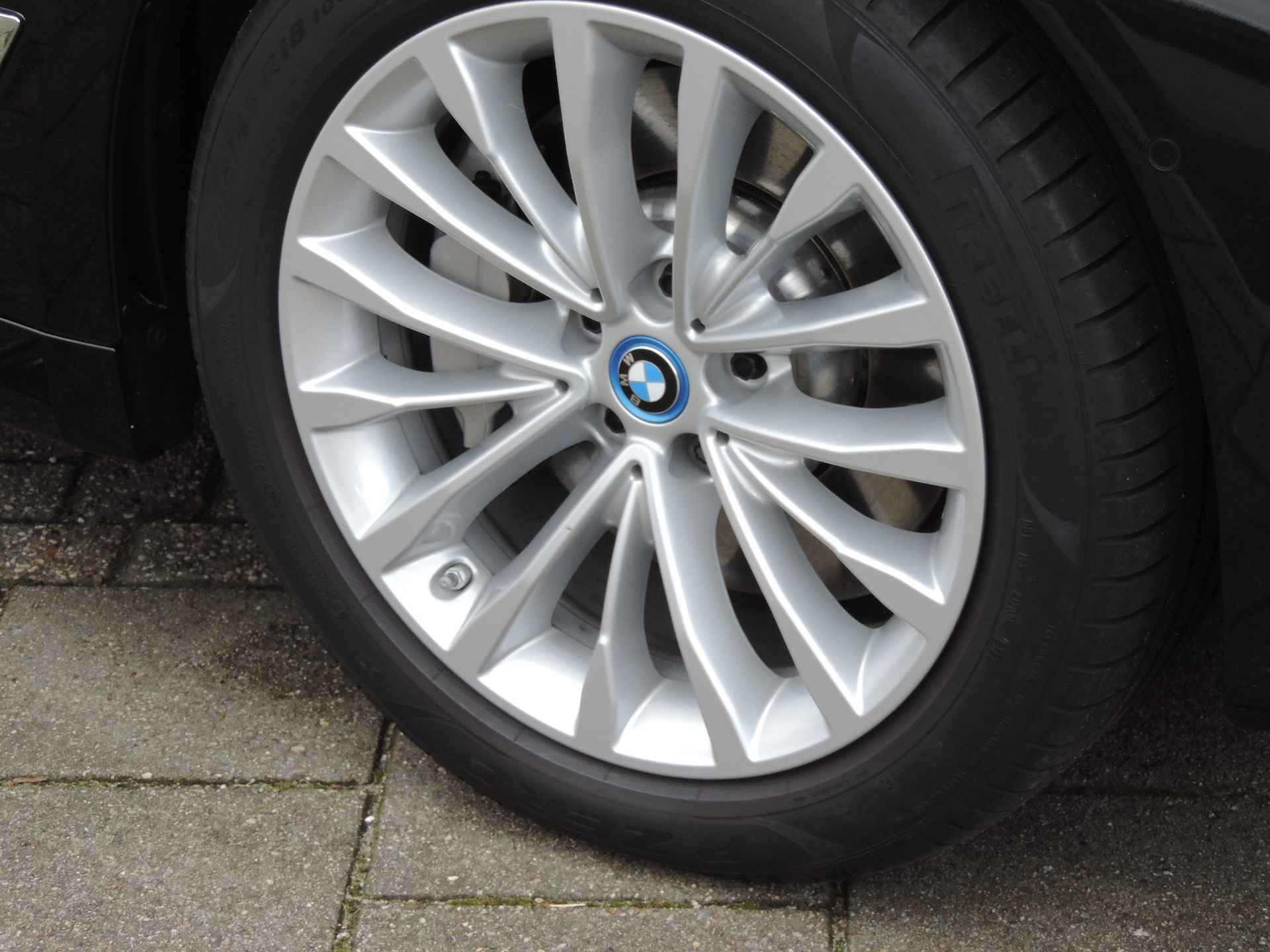 BMW 5 Serie 530e Business Edition Plus Luxery - Laserlicht | Head-up | Leer |  Driv. Ass. Prof. | Elek. stoelen/stuur/klep - 13/58
