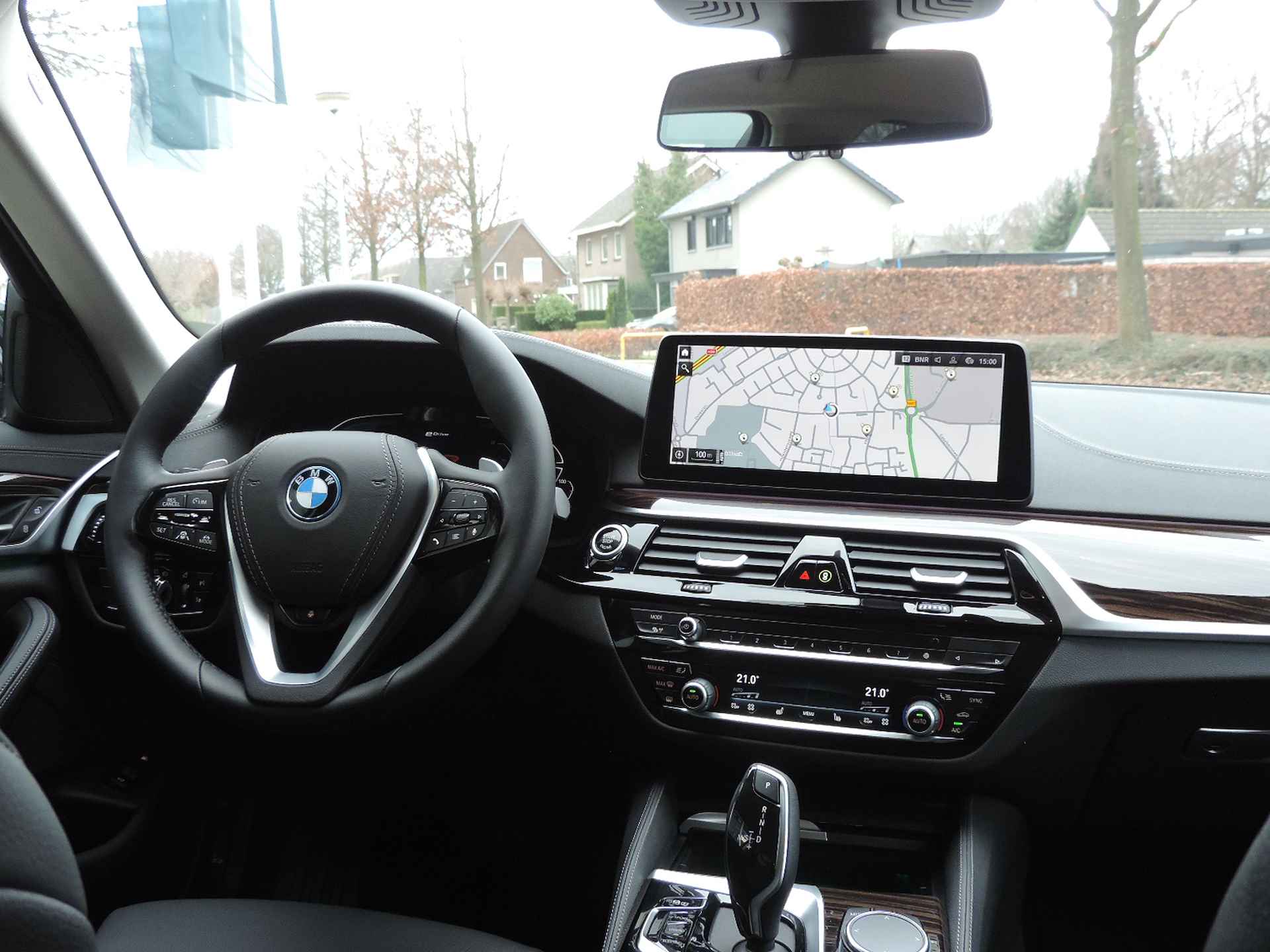 BMW 5 Serie 530e Business Edition Plus Luxery - Laserlicht | Head-up | Leer |  Driv. Ass. Prof. | Elek. stoelen/stuur/klep - 18/58