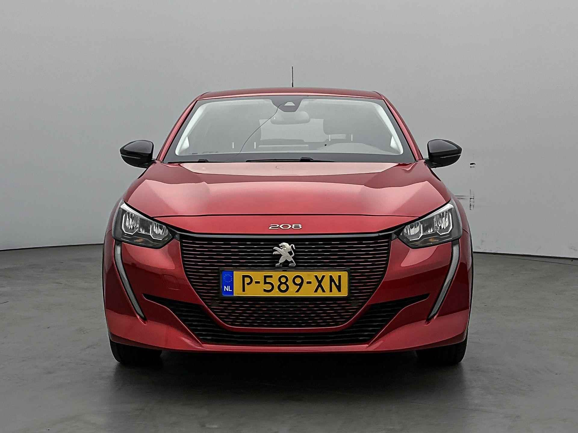 Peugeot e-208 EV Allure Pack 50 kWh 136 pk | Navigatie | Achteruitrijcamera | Parkeersensoren Achter | LED Koplampen | Keyless Start | DAB Ontvanger | Climate Control | Cruise Control | 16" Lichtmetalen Velgen | Apple Carplay/Android Auto | - 5/36