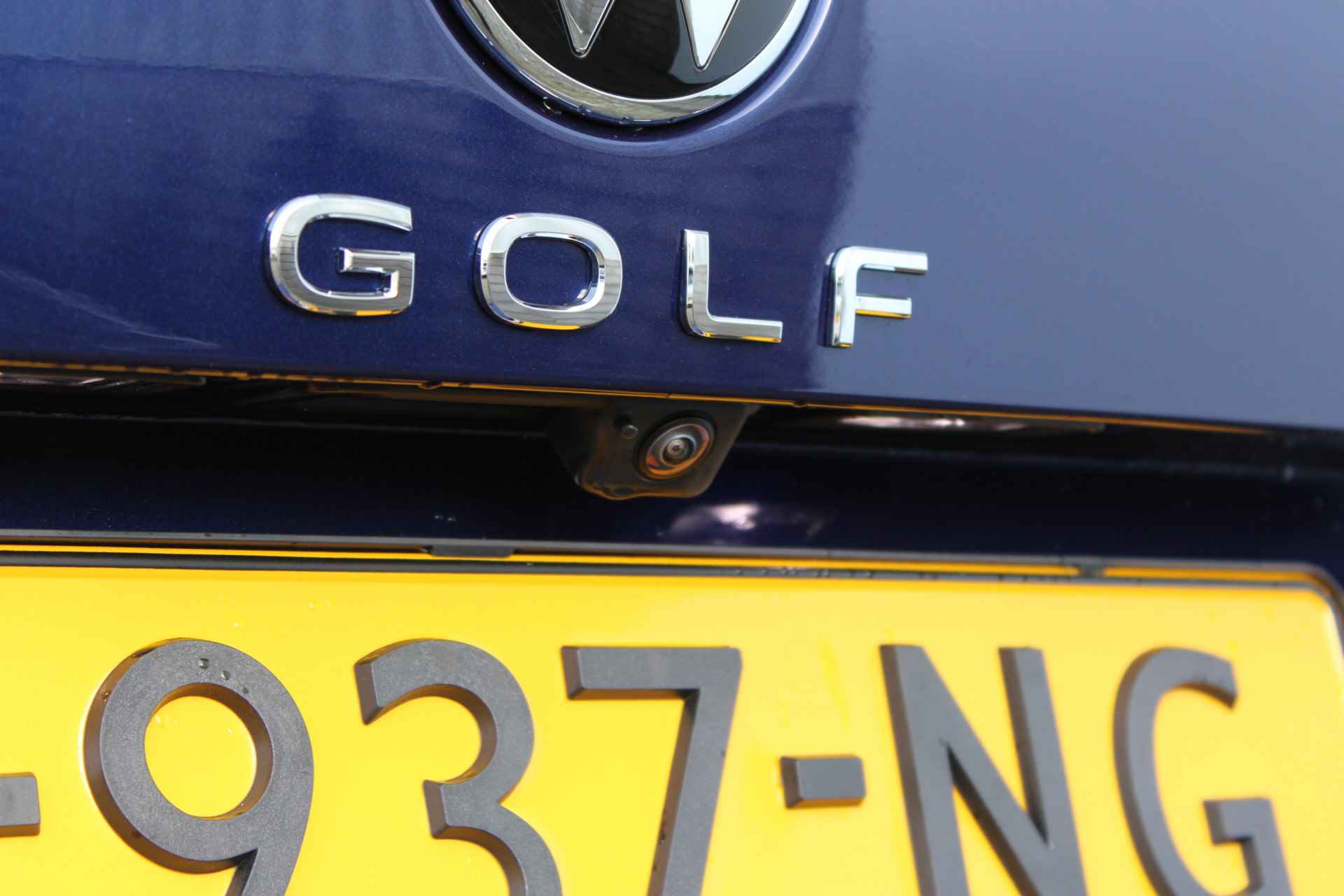 Volkswagen Golf Variant 1.0 TSI 110PK Life Business | 17'' LMV | Camera | ACC | Velours Bekleding | App-Connect | Stoelverwarming - 34/57
