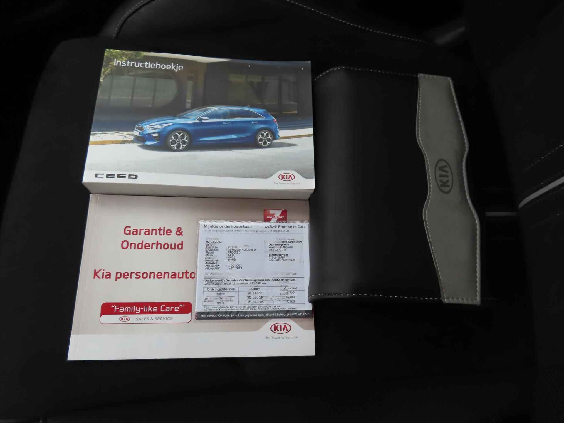 Kia Proceed 1.4 T-GDi 140pk GT-PlusLine/ Afneembare trekhaak/ 19 Inch/ Panoramadak/ Elektrisch verstelbare stoel/ JBL sound/ Apple Carplay/ Origineel NL/ NAP - 23/50