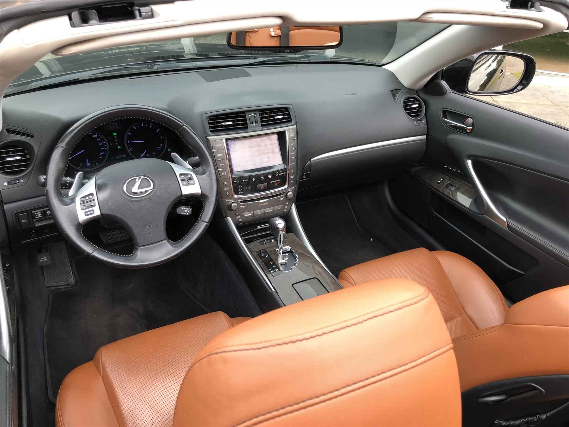 Lexus Is 250 Cabriolet Luxury | Leer, Geheugenfunctie, Stoelverwarming, Keyless, Navigatie, Cruise control, Climate control - 7/40