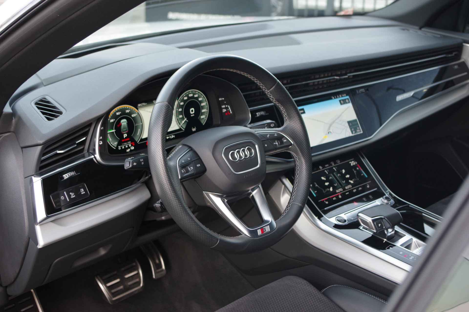 Audi Q8 60 TFSI e 463 PK Quattro Competition Plug-In Hybride, Elek. Trekhaak, Camera, Bang & Olufsen, HUD - 2/60