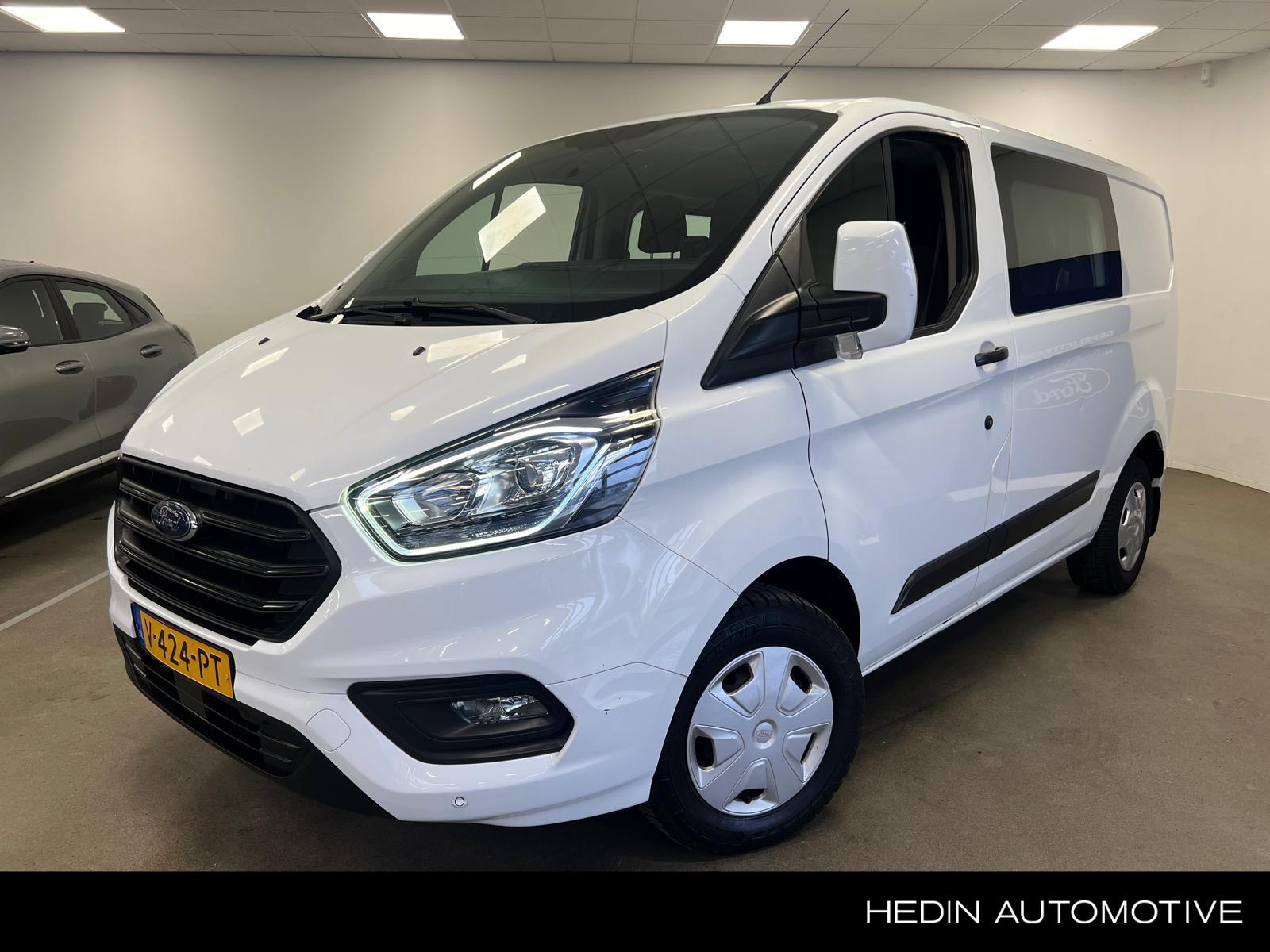 Ford Transit Custom 300 L1H1 Trend DC | Airco | 6-zits | Crruise Control | Voorruitverwarming | Trekhaak