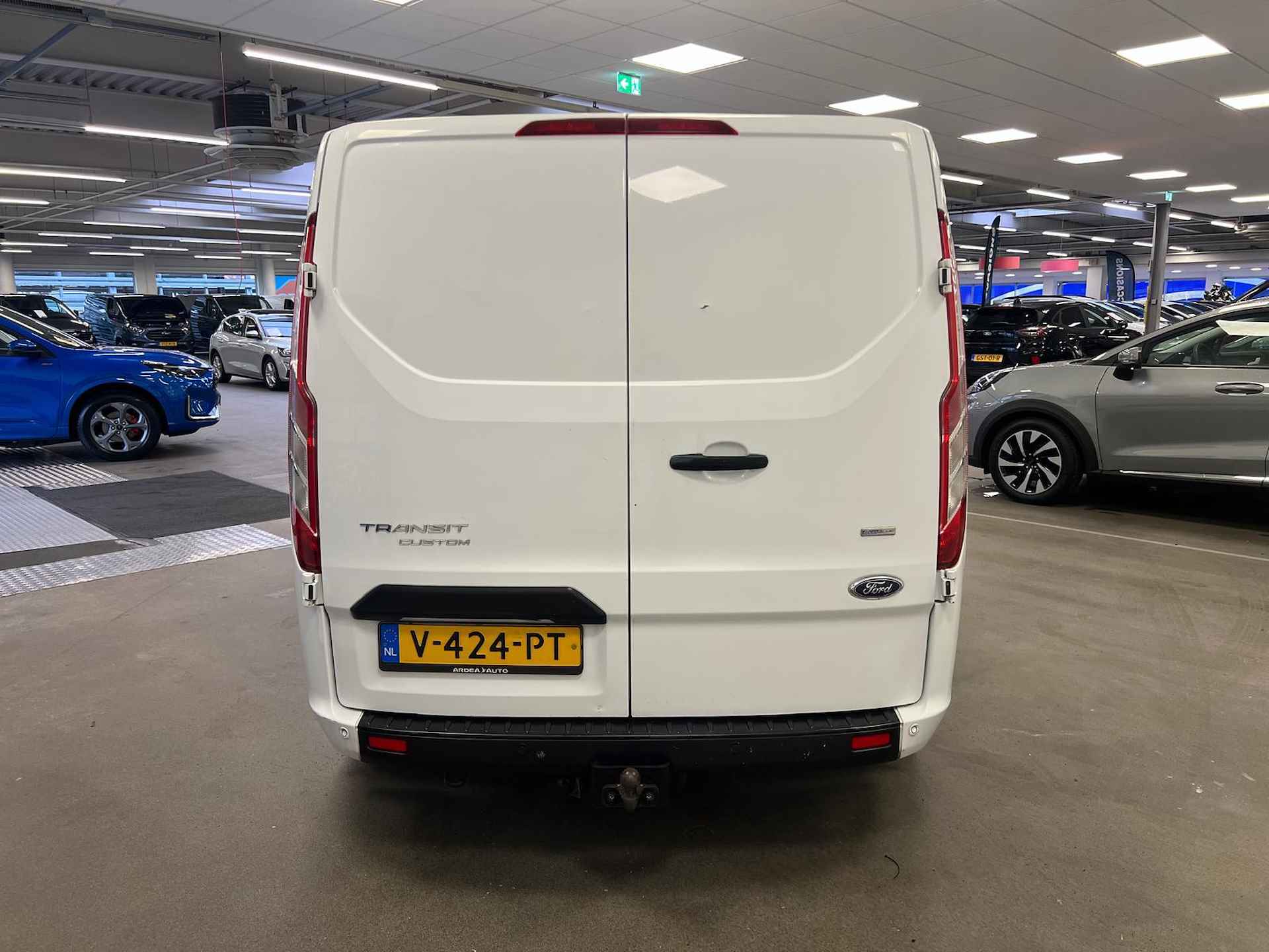 Ford Transit Custom 300 L1H1 Trend DC | Airco | 6-zits | Crruise Control | Voorruitverwarming | Trekhaak - 9/23