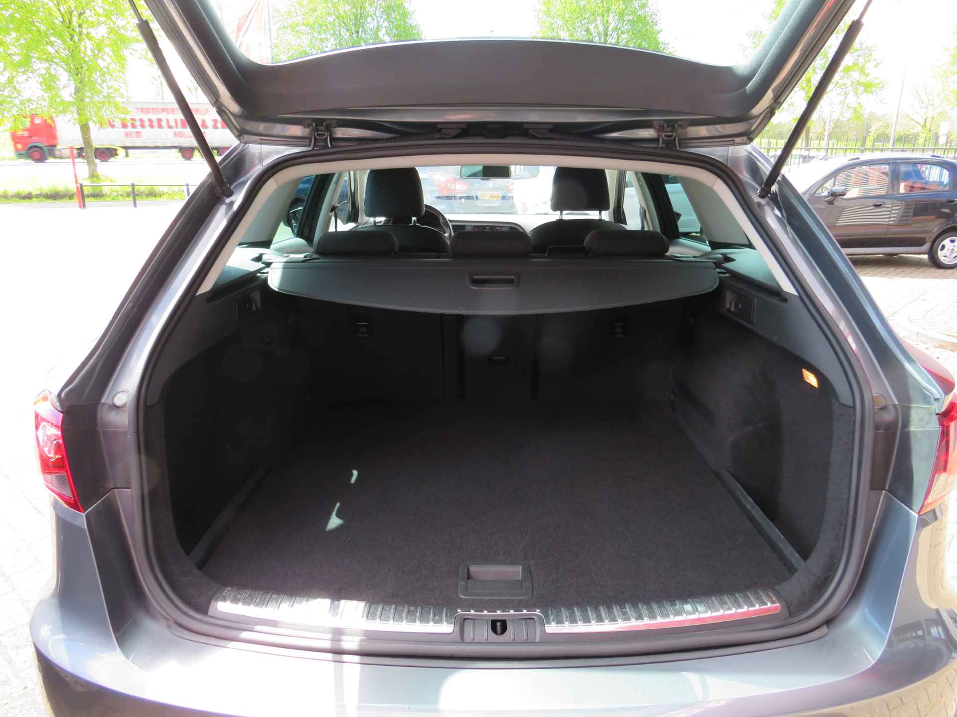 SEAT León ST 1.4 EcoTSI FR Connect| 150-PK| | Clima-Airco | Navigatie | Parkeersensoren | Incl. BOVAG Garantie | - 18/52