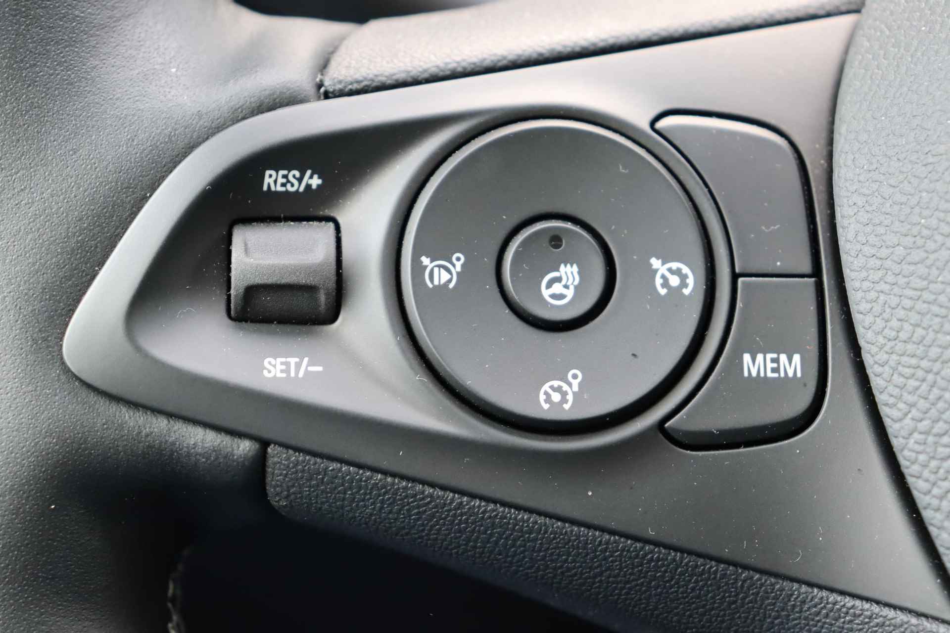 Opel Corsa 1.2T 100PK GS Line | Stoel-Stuurverwarming | Panoramadak | Climate Control - 17/41