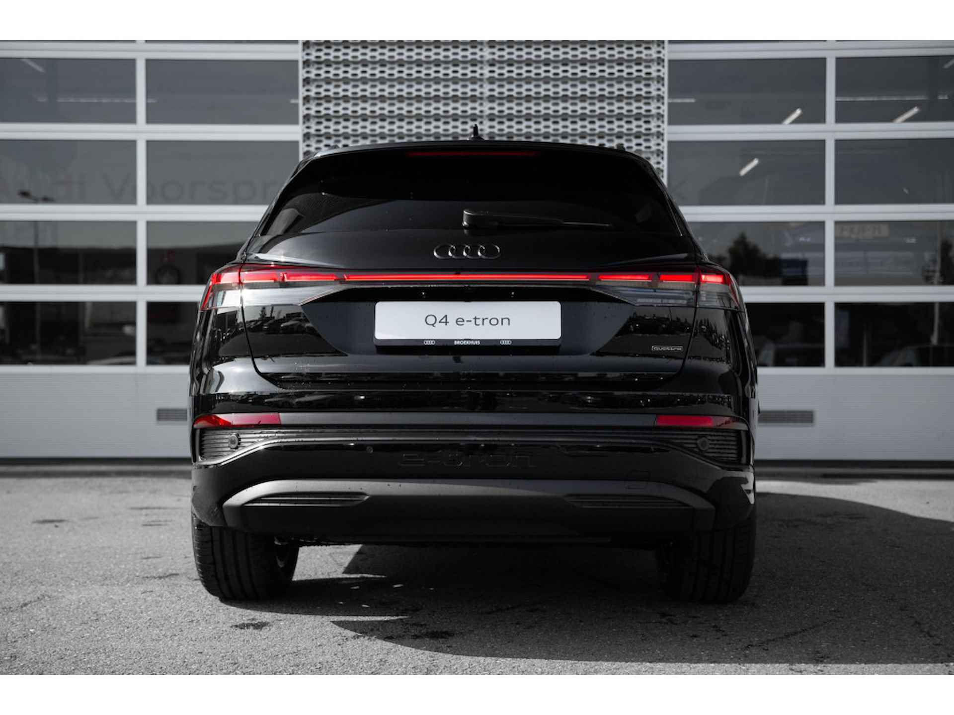 Audi Q4 e-tron 45 quattro Advanced edition 82 kWh | Assistentiepakket Plus | Zwart optiek | Comfortpakket - 5/12