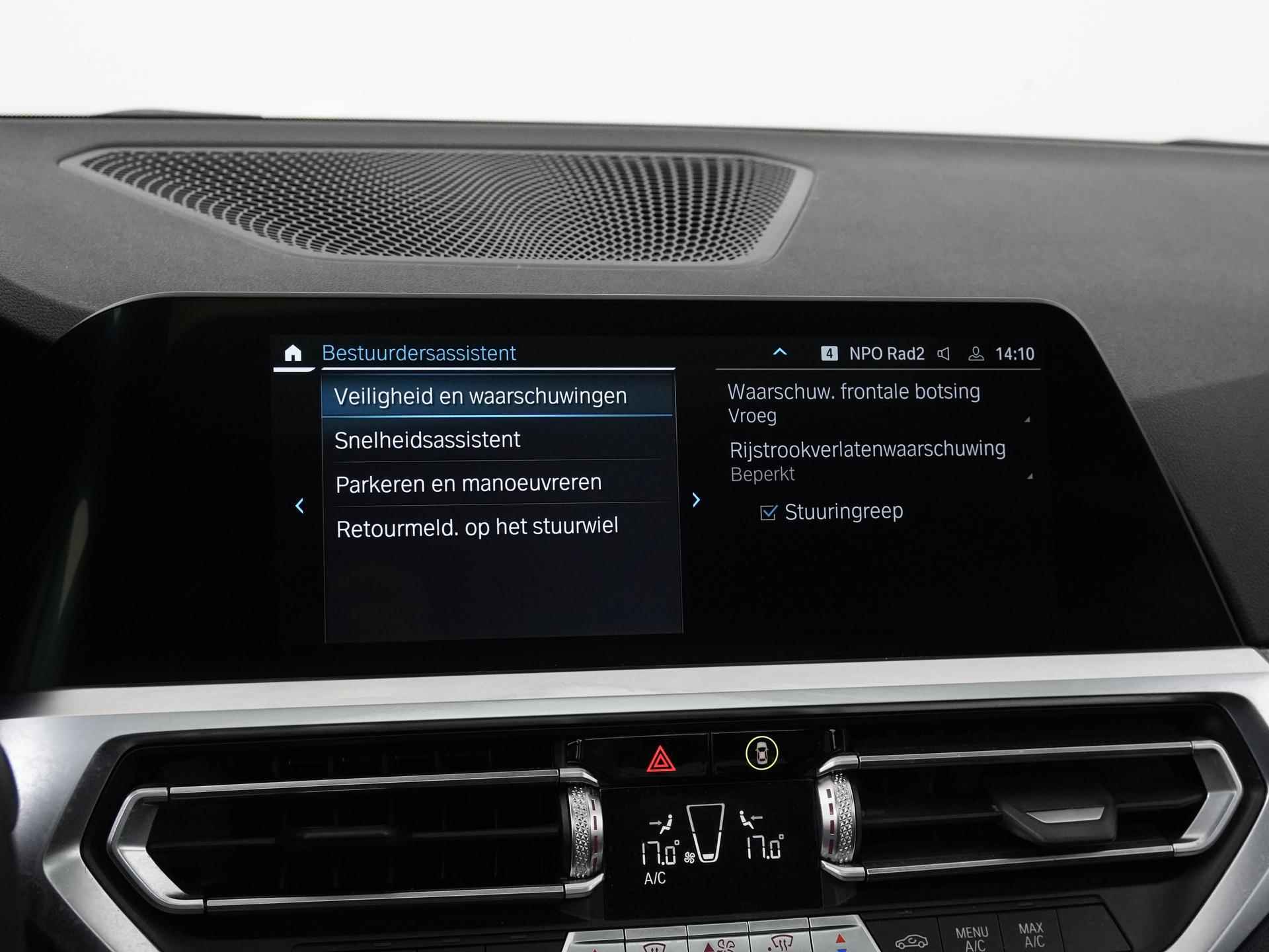 BMW 3 Serie 330e M Sport Shadow | Schuifdak | Leder/Alcantara | Comfort Access | Carplay | Zondag Open! - 40/43