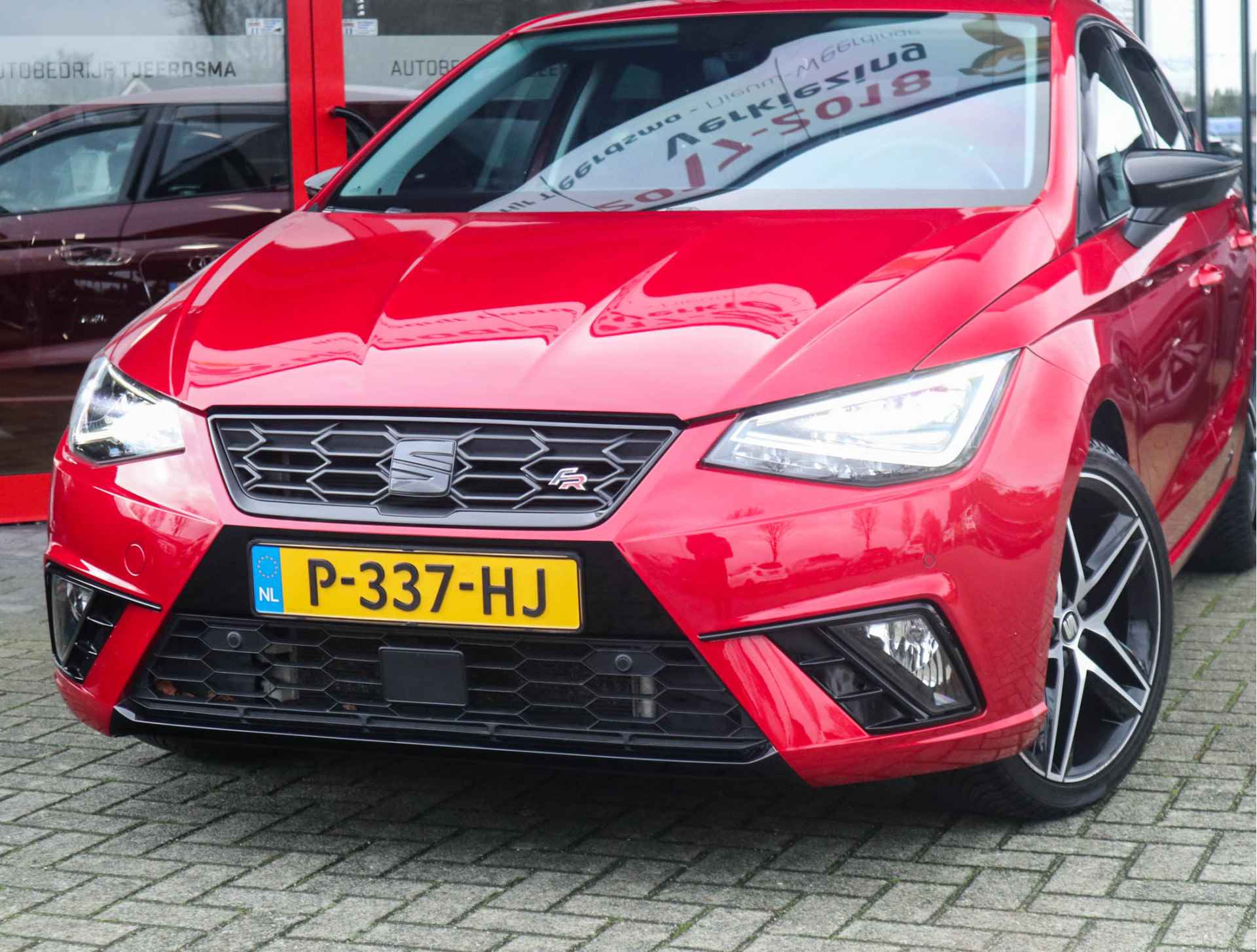 SEAT Ibiza 1.0 TSI FR Business Intense Navi/Adapt.Cruise/LED/Camera/PDC/Beats-Audio/Alcantara - 6/38