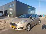 Ford Fiesta 1.0 Style 65 pk voorruitverwarming  / nieuwe distrib