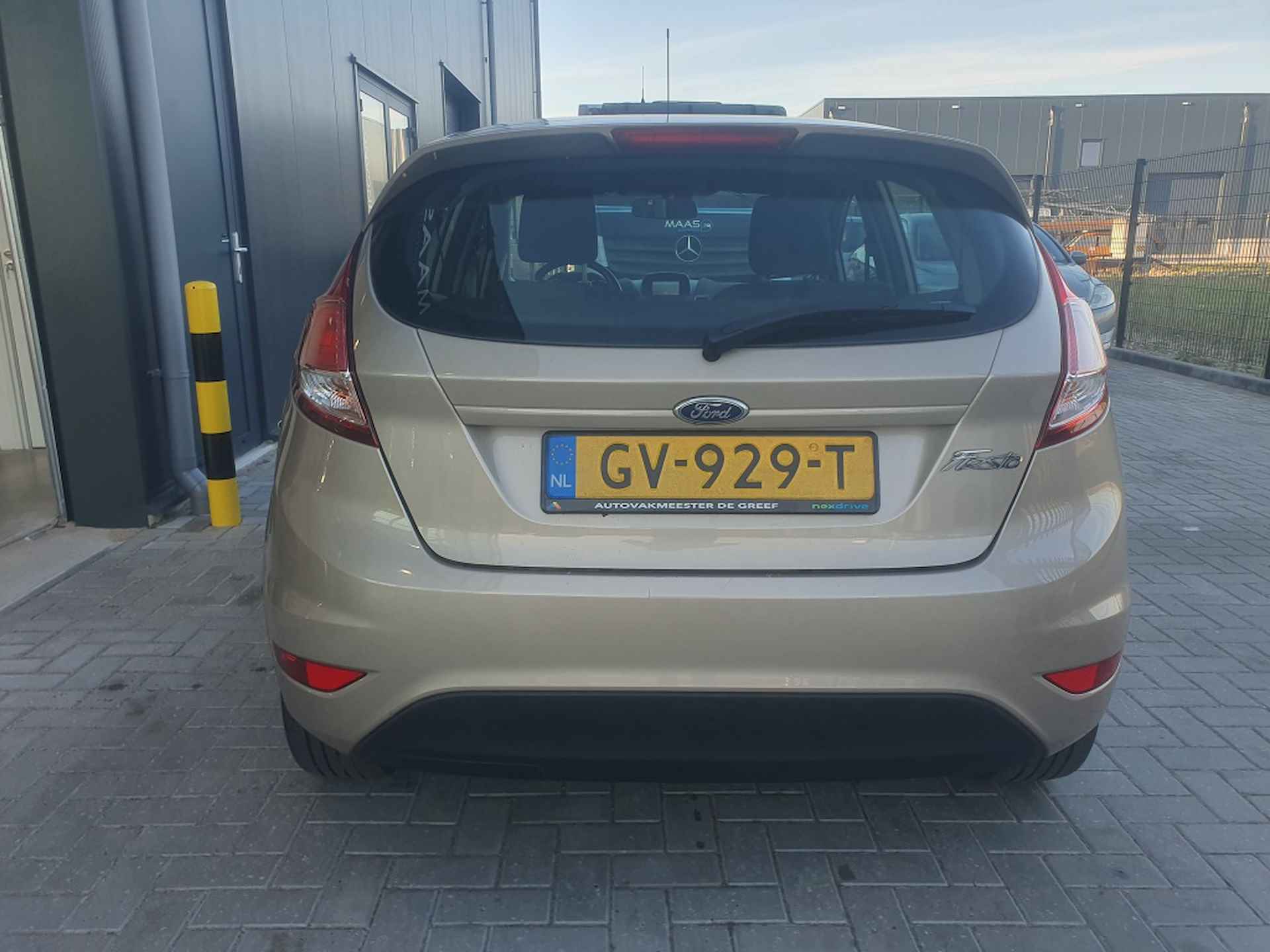 Ford Fiesta 1.0 Style 65 pk voorruitverwarming  / nieuwe distrib - 5/14