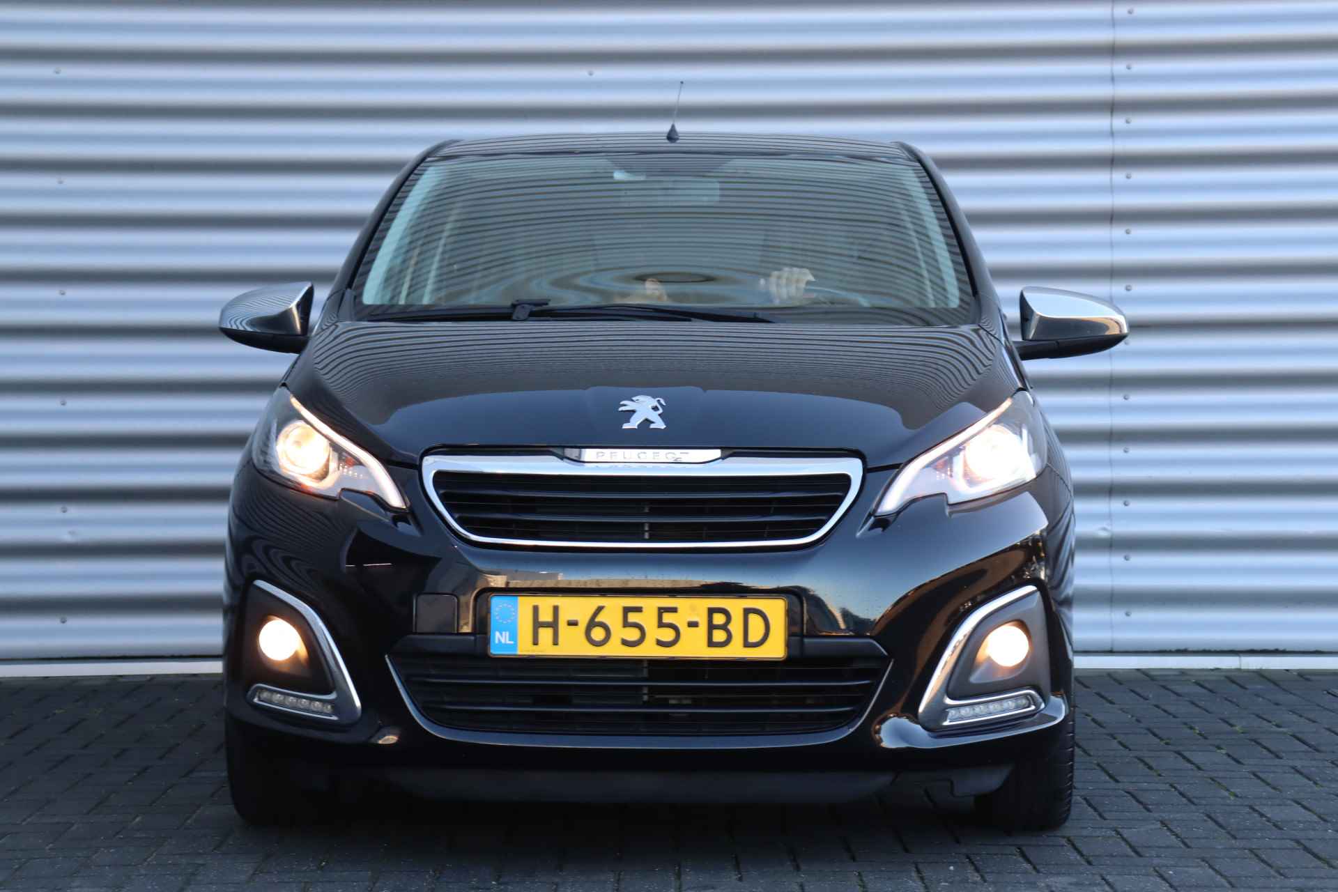 Peugeot 108 1.0 e-VTI 74PK ALLURE / NAVI / CLIMA / LED / 15" LMV / CAMERA / BLUETOOTH / 1E EIGENAAR / NIEUWSTAAT !! - 5/35