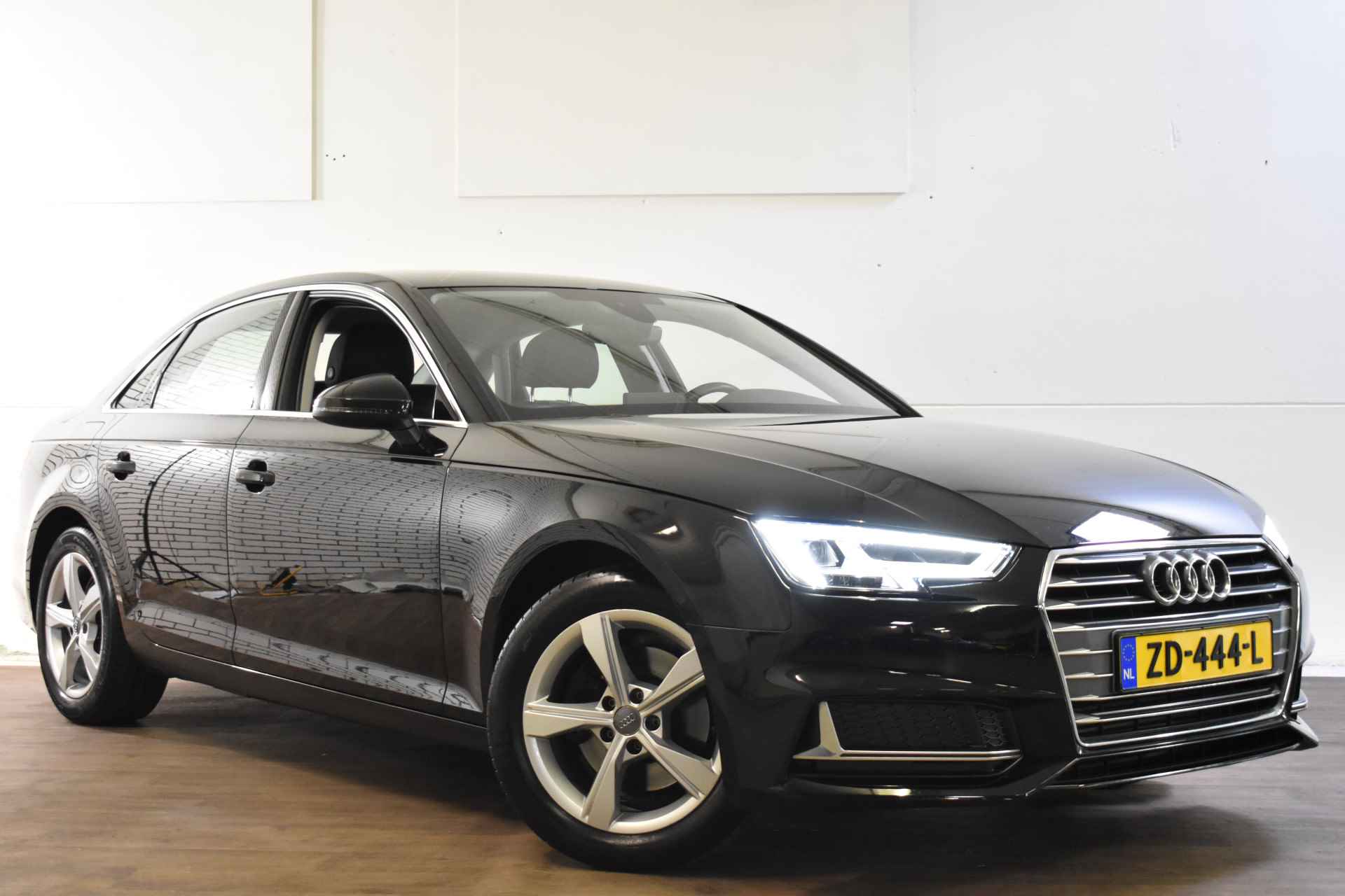 Audi A4 Limousine 35 TFSI 2.0 150PK S TRONIC SPORT EDITION NAVI/PDC/LED - 8/34