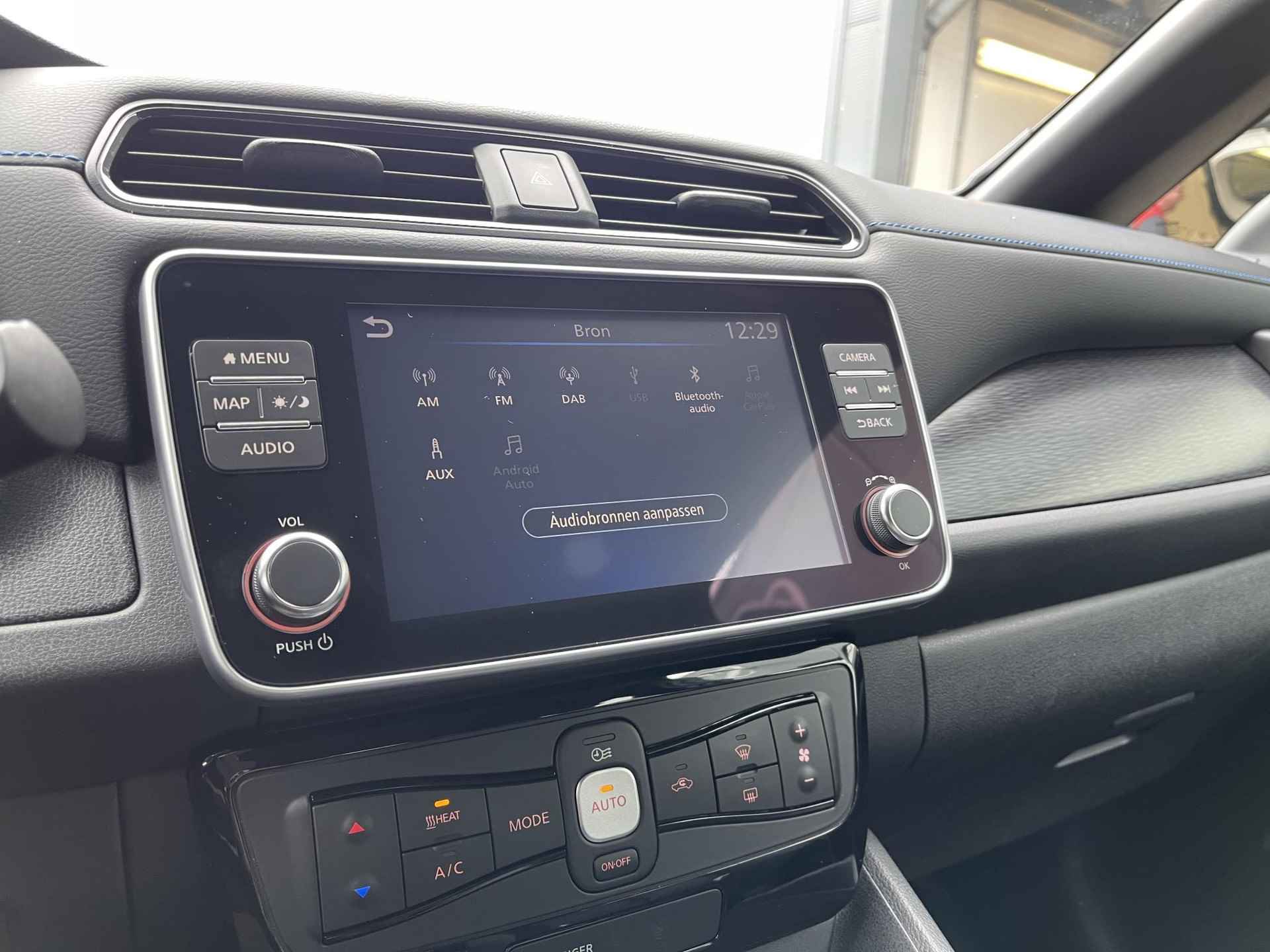 Nissan LEAF e+ Tekna 62 kWh | Adapt. Cruise Control | BOSE Audio | Stuur- + Stoelverwarming | Leder/Alcantara | Apple Carplay/Android Auto | Rijklaarprijs! - 17/27