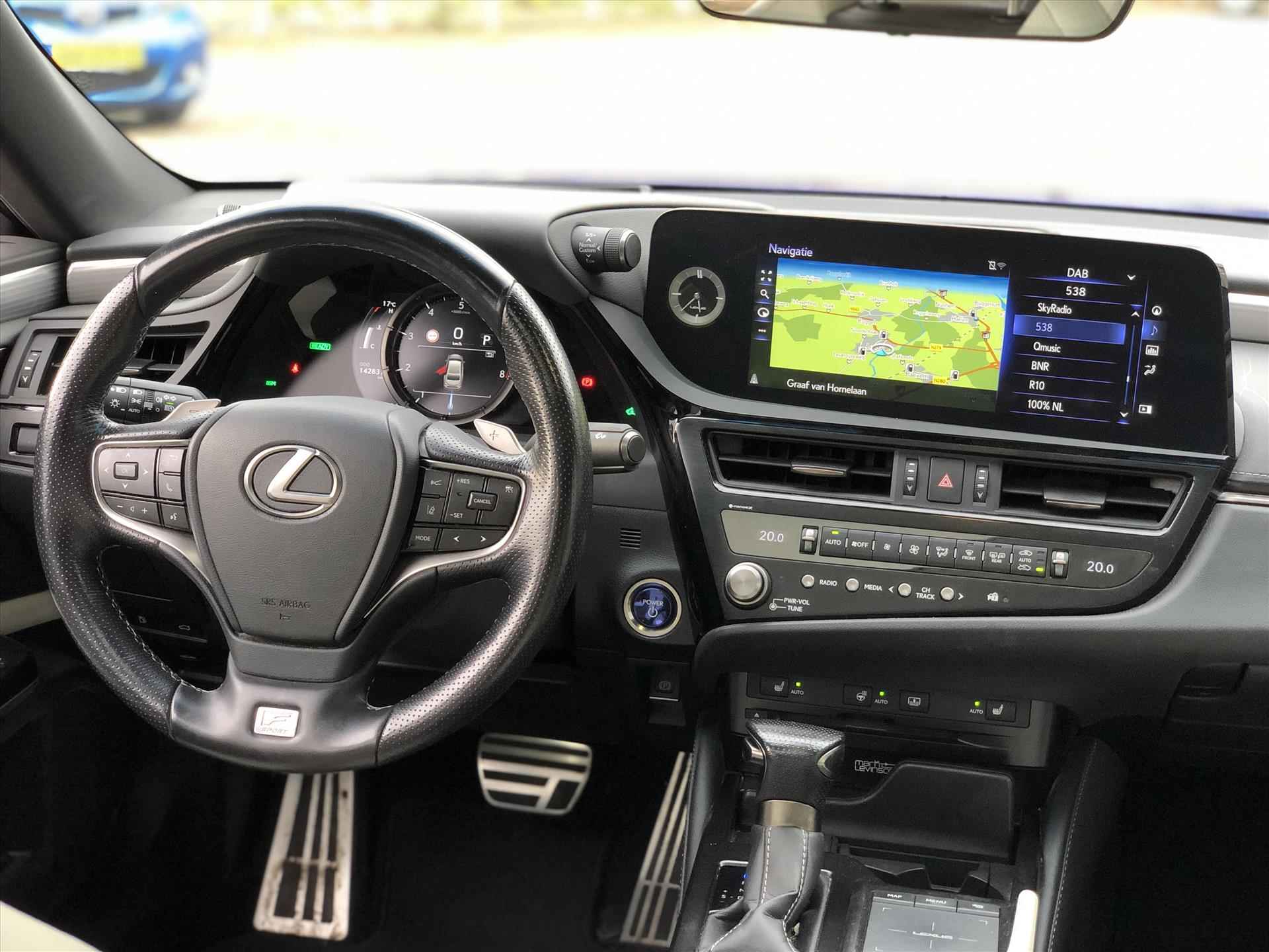 Lexus Es 300h F Sport Line | Schuifdak, Mark Levinson, HUD, Leer, Stoelventilatie, 360 graden camera, Dodehoekherkenning, Eerste eigenaar, BTW auto - 18/43