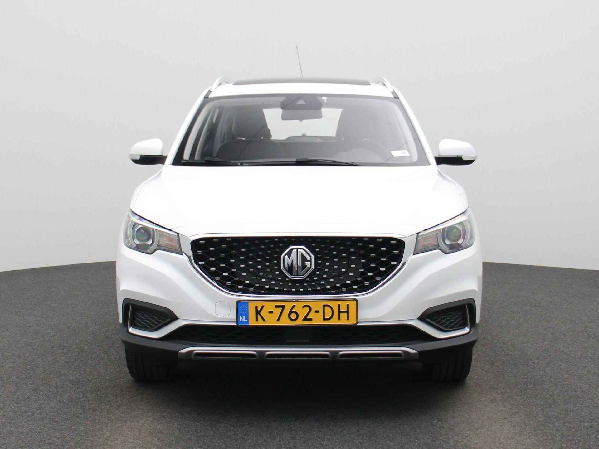 MG ZS EV Luxury 45 kWh | Navigatie | Schuifdak | Camera | Leder Interieur | - 3/37