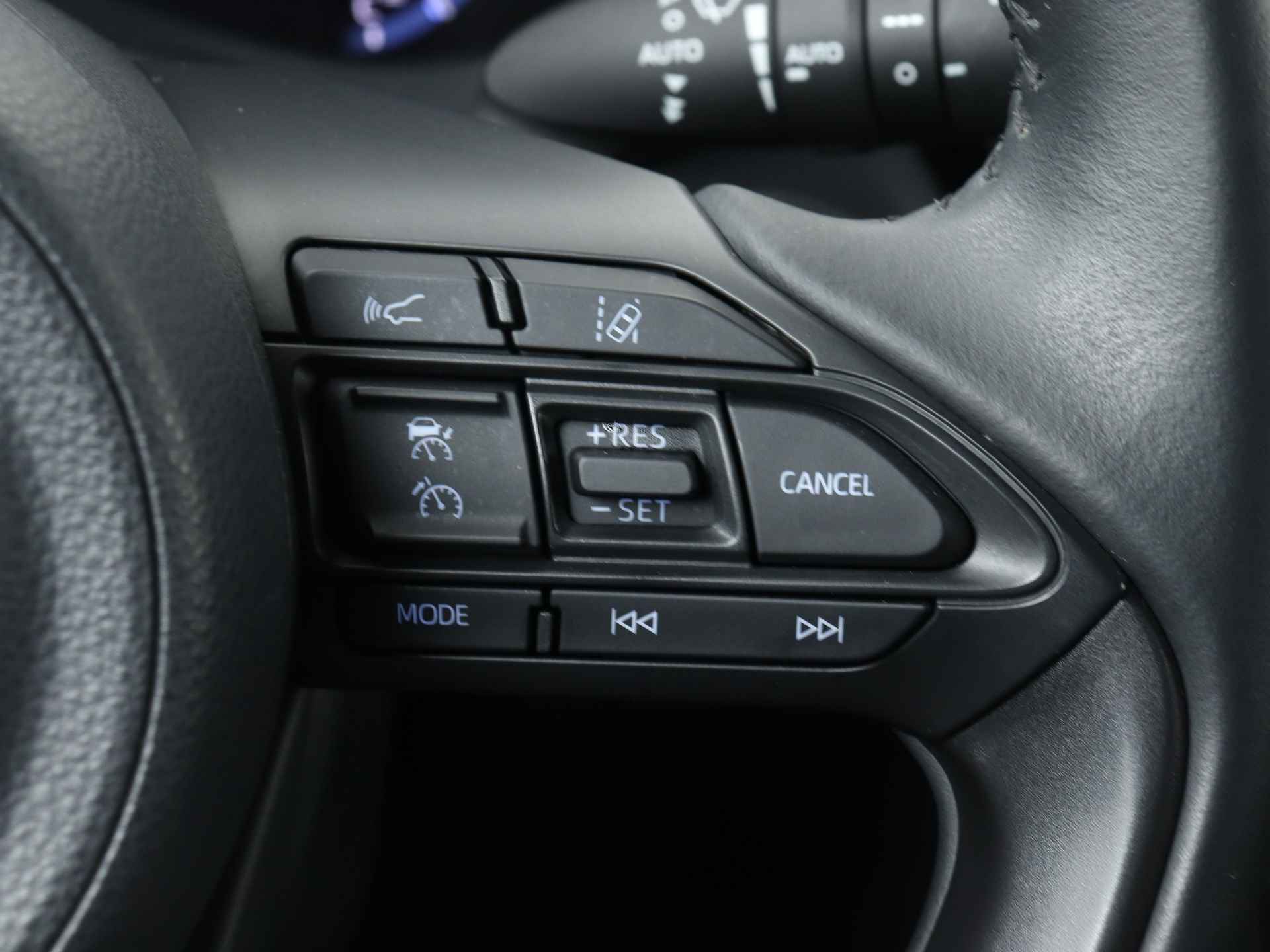 Toyota Yaris Cross 1.5 Hybrid Dynamic | Cloud Navigatie | Climate Control | LED | - 23/42
