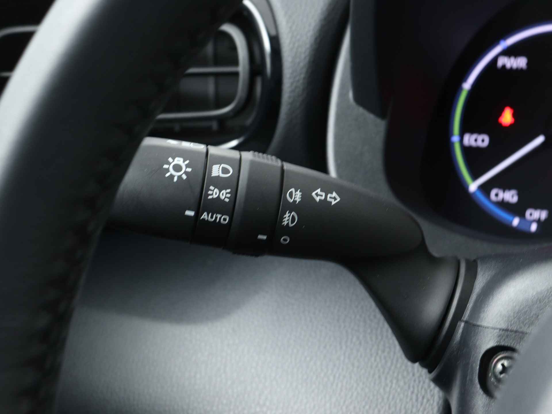 Toyota Yaris Cross 1.5 Hybrid Dynamic | Cloud Navigatie | Climate Control | LED | - 24/42