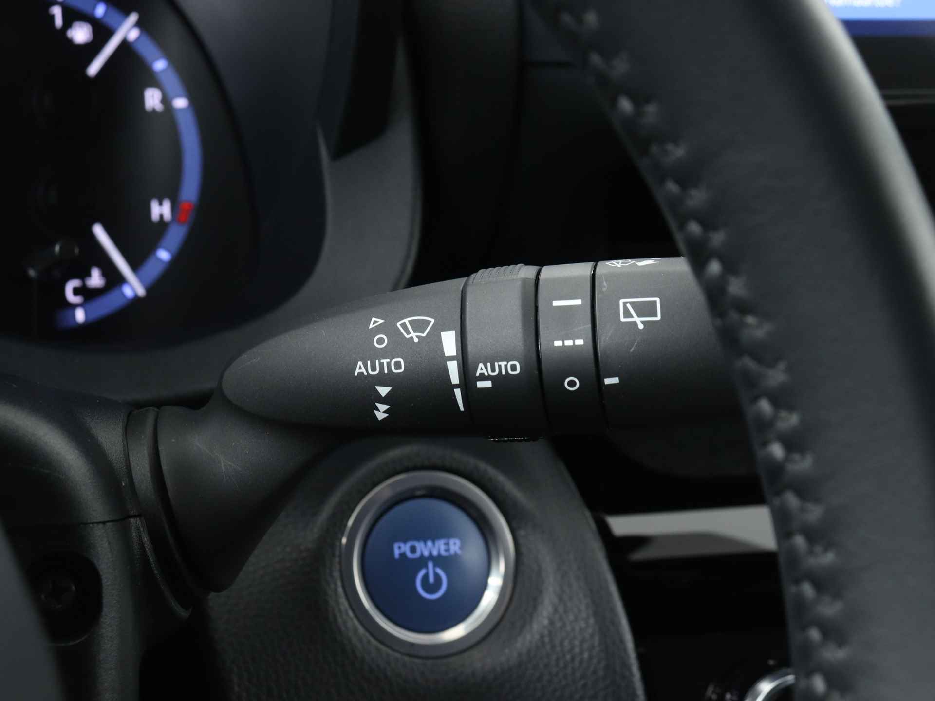 Toyota Yaris Cross 1.5 Hybrid Dynamic | Cloud Navigatie | Climate Control | LED | - 25/42