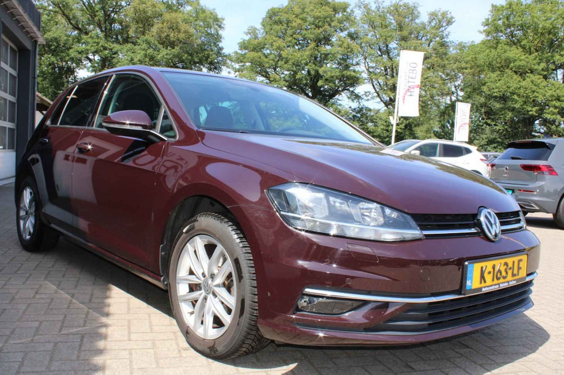 VOLKSWAGEN Golf 1.0 TSI Business Club automaat Navi Plus PDC LM 4-seizoen - 5/29