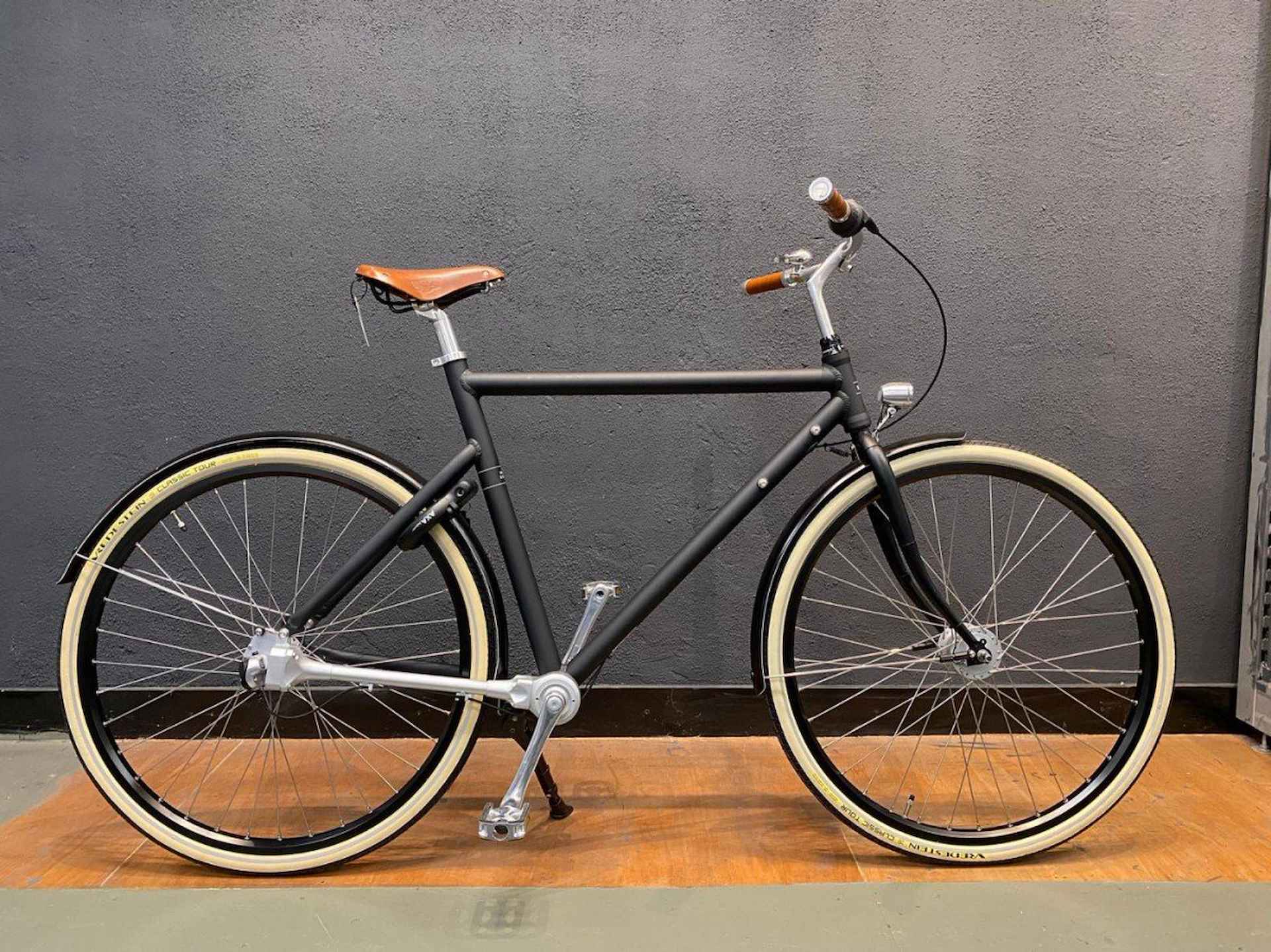 Brik Bikes Brut Heren zwart mat 59cm 2024 - 1/1
