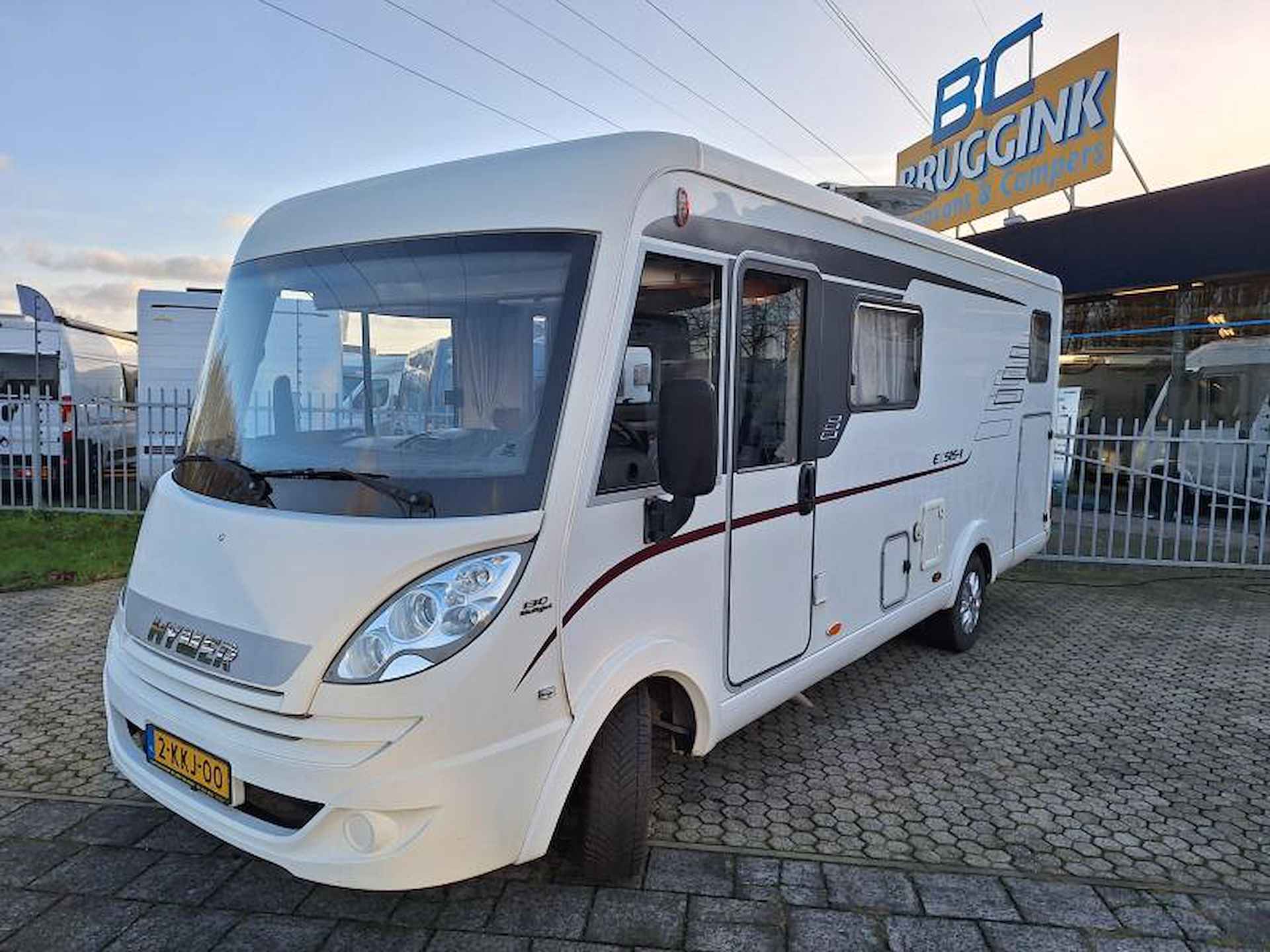 Hymer Exsis-I 578 2 APARTE BEDDEN+HEFBED - 4/20