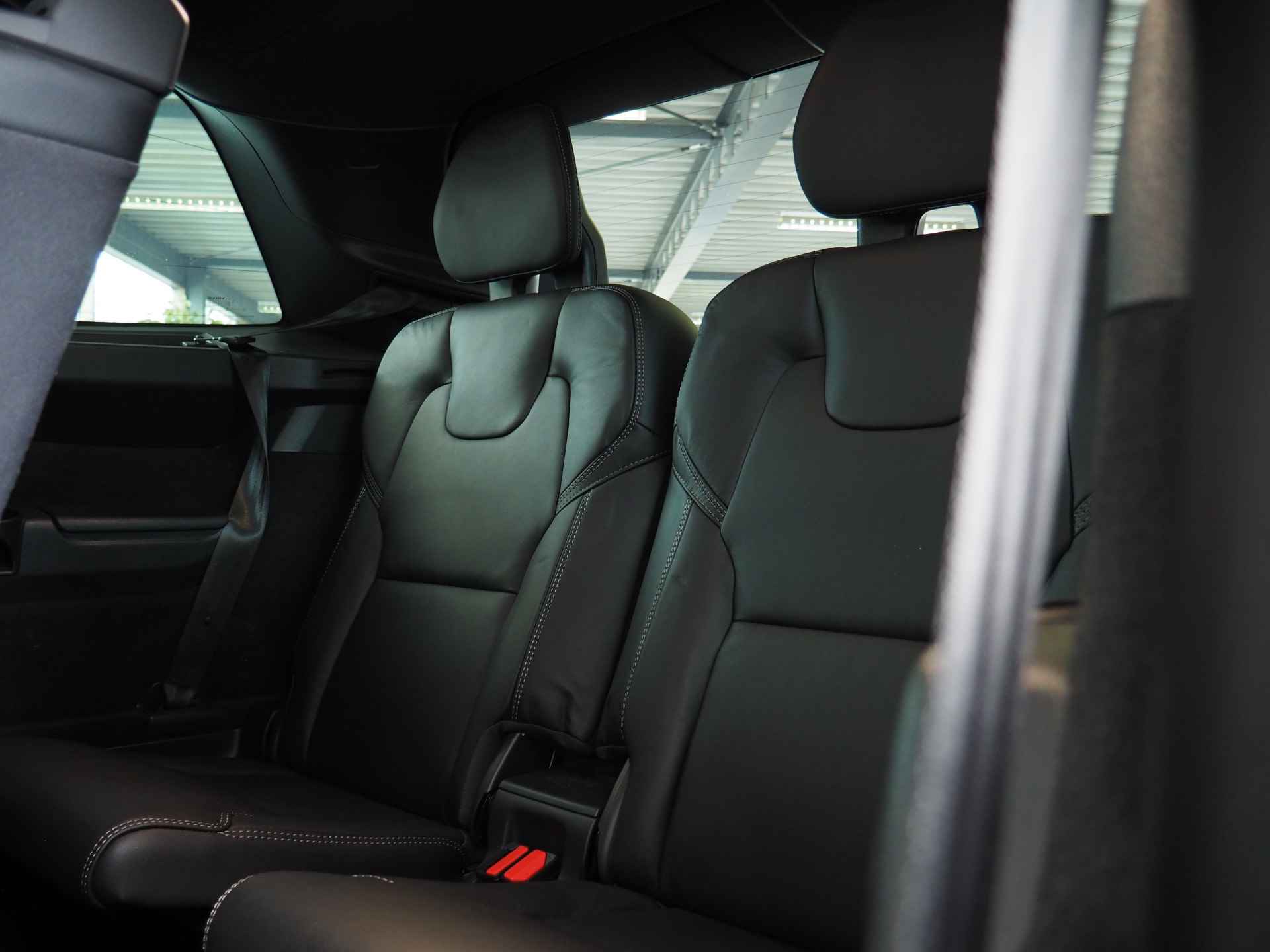Volvo XC90 2.0 T8 Recharge AWD Inscription | Luchtvering | Pilot Assist | Stuur/Stoelverwarming | Stoelventilatie | Bowers & Wilkins Geluidssysteem | Dodehoekdetectie | Panoramadak | Apple CarPlay/ Android Auto | Inc. 220v Laadkabel - 16/38