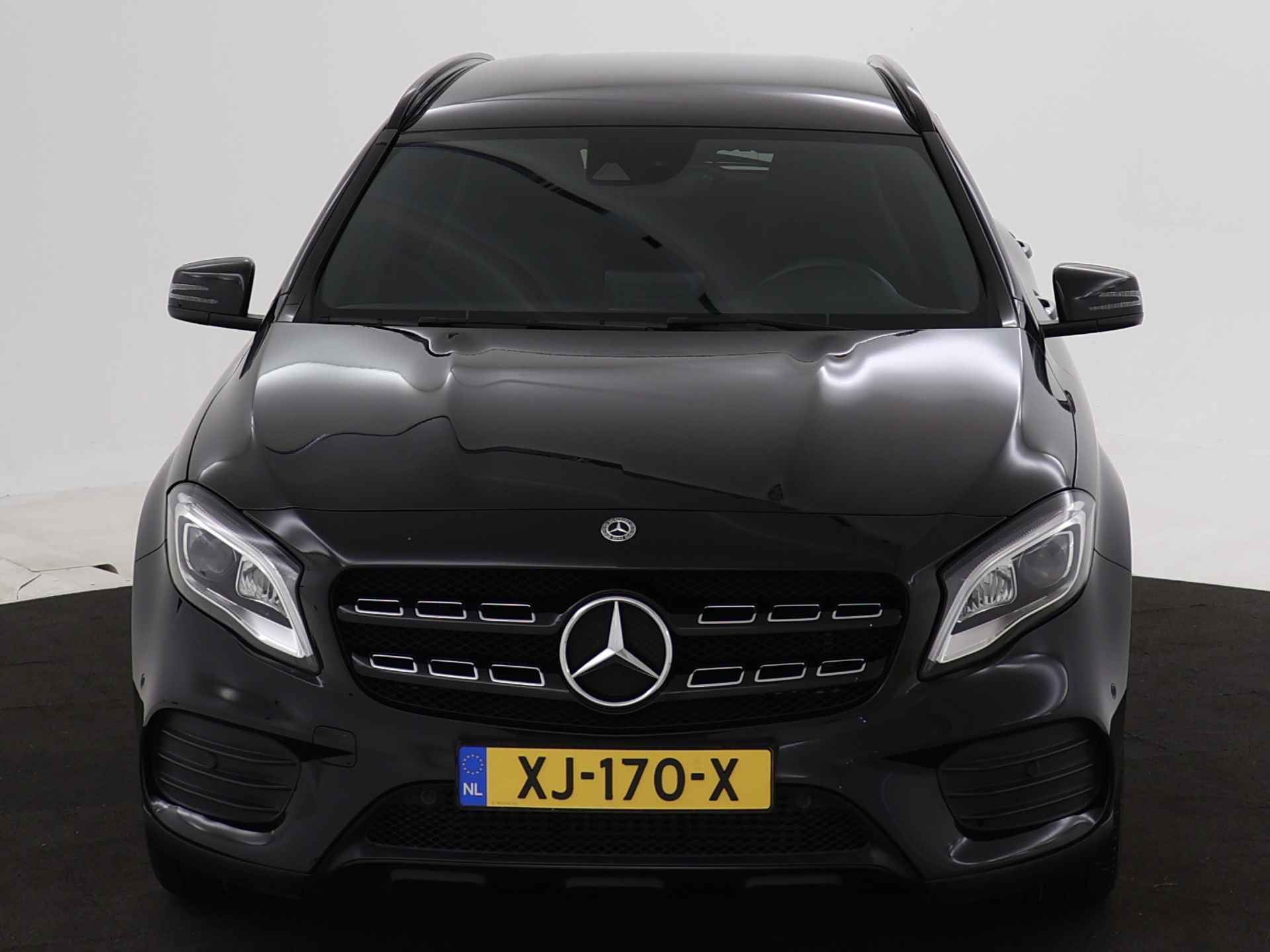 Mercedes-Benz GLA 180 Business Solution AMG Night Upgrade | Cruise Control | AMG Line | Stoelverwarming | Inclusief 24 maanden Mercedes-Benz Certified garantie voor Europa. - 29/45