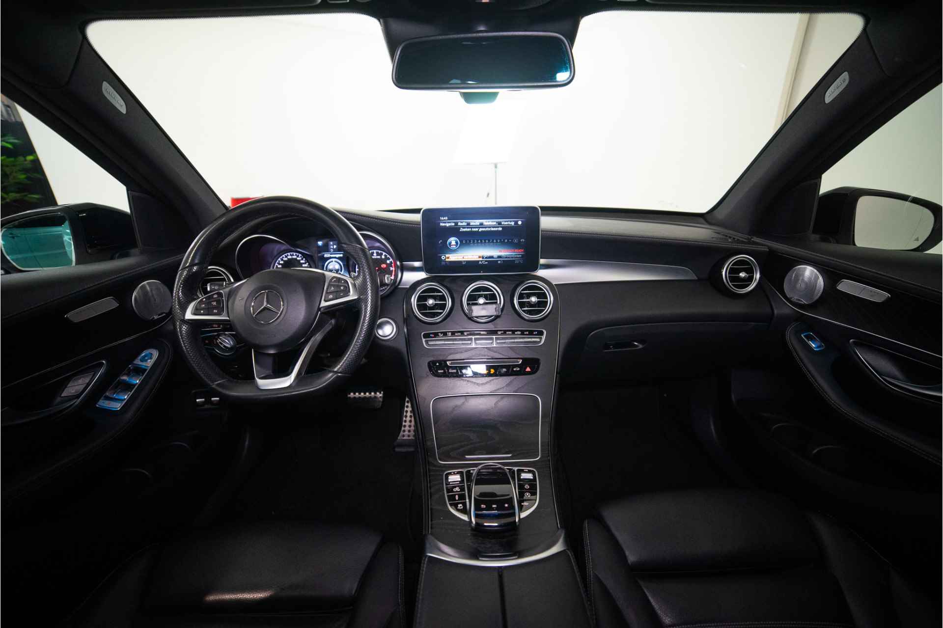 Mercedes-Benz GLC 43 AMG 4MATIC 368PK | Pano | Burmester | Sfeer | HUD | VOL! 12 MND Garantie! - 25/49