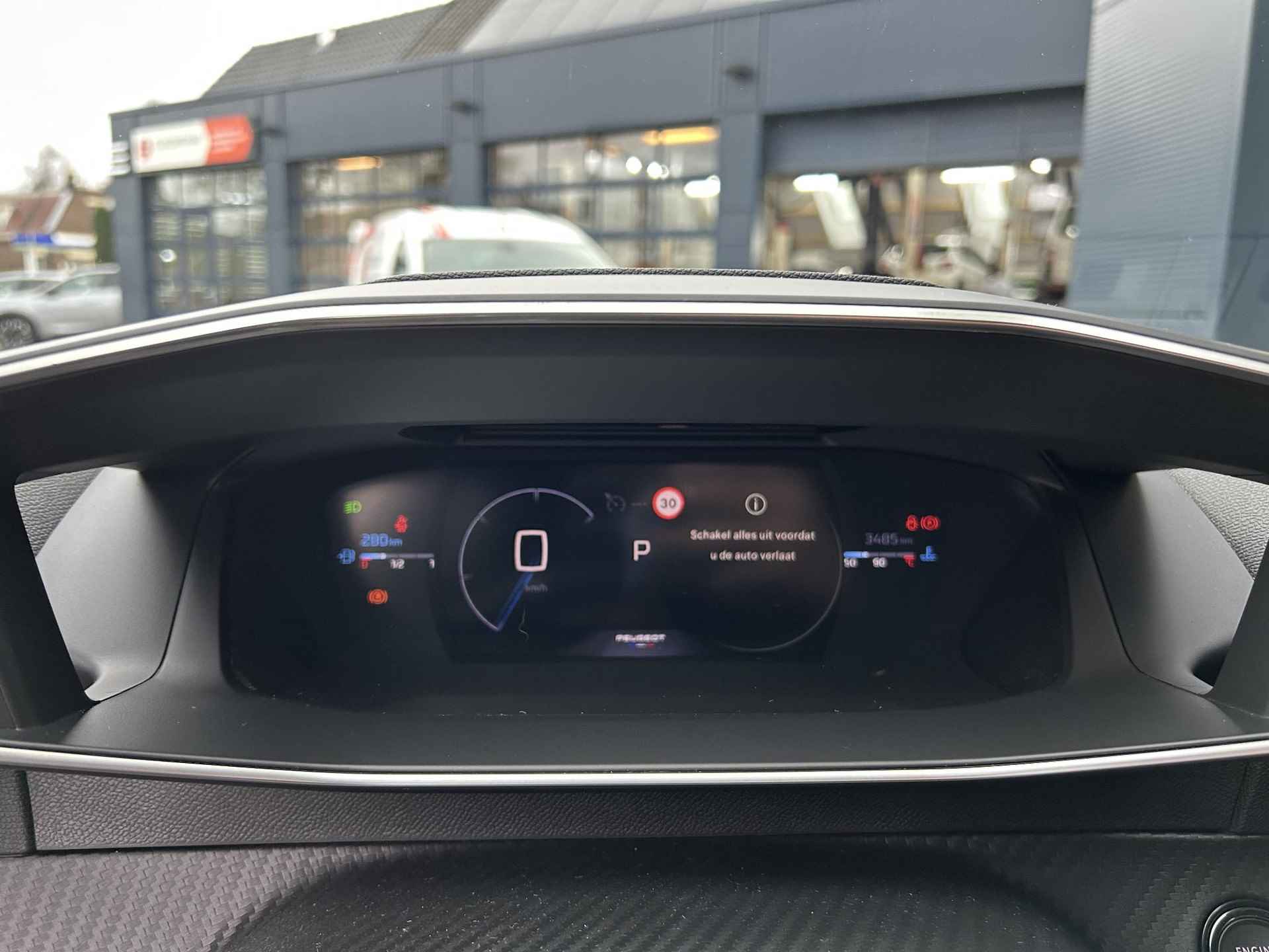 Peugeot 208 Hybrid 100 e-DCS6 GT | Nieuw Model 2024! | Hybride Elektrisch rijden met Automaat | Lichtmetaal | 360 Camera | Dode Hoek Detectie | Navigatie | Zwart Dak | Keyless Entry | LED Verlichting | - 11/54