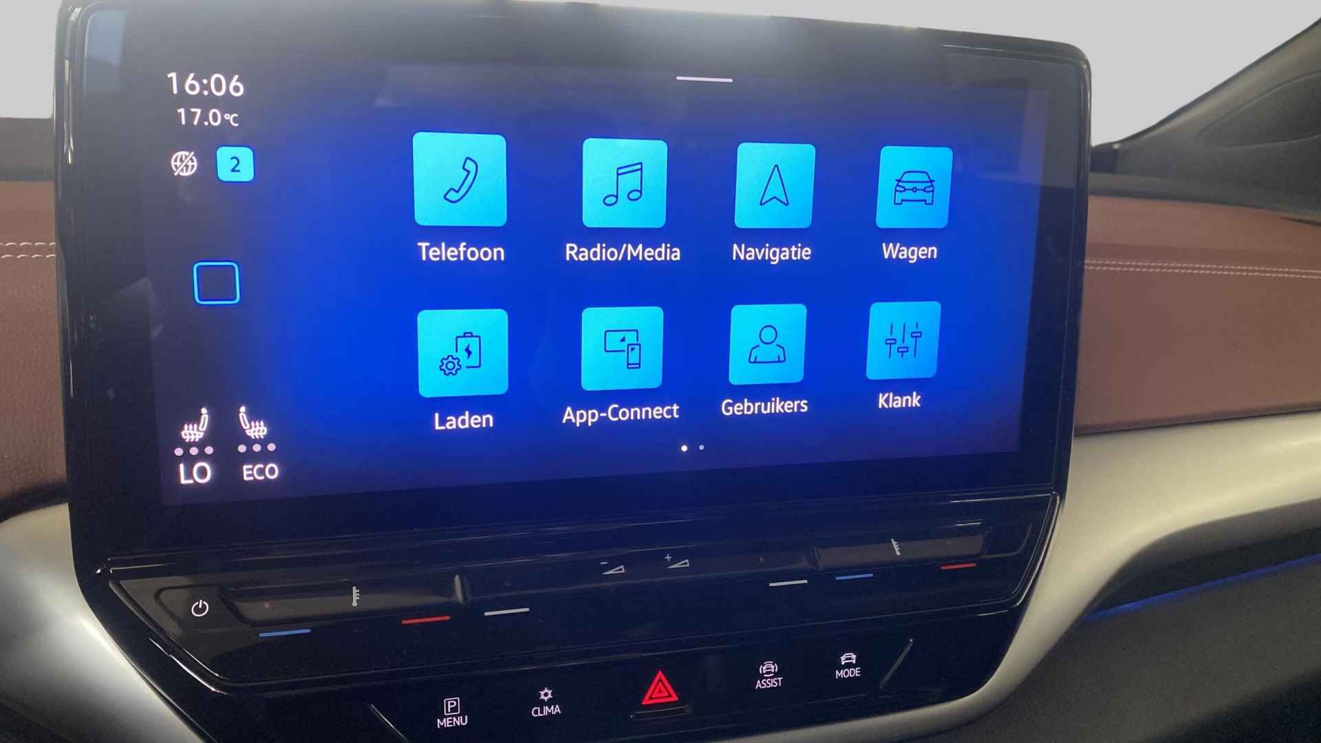 Volkswagen ID.5 Pro 77 kWh 204 pk Automaat | Navi | Apple Carplay | LED | Stuurwielverwarming | Stoelverwarming - 25/26