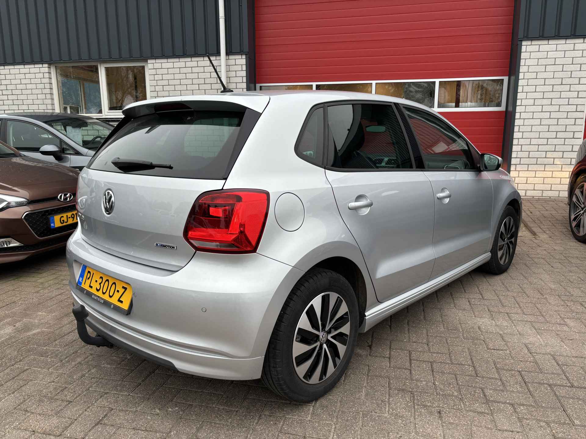 Volkswagen Polo 1.0 95PK BlueMotion Edition TREKHAAK / CARPLAY / PDC / BLUETOOTH / CRUISE / 1STE EIG / NL-AUTO - 3/8