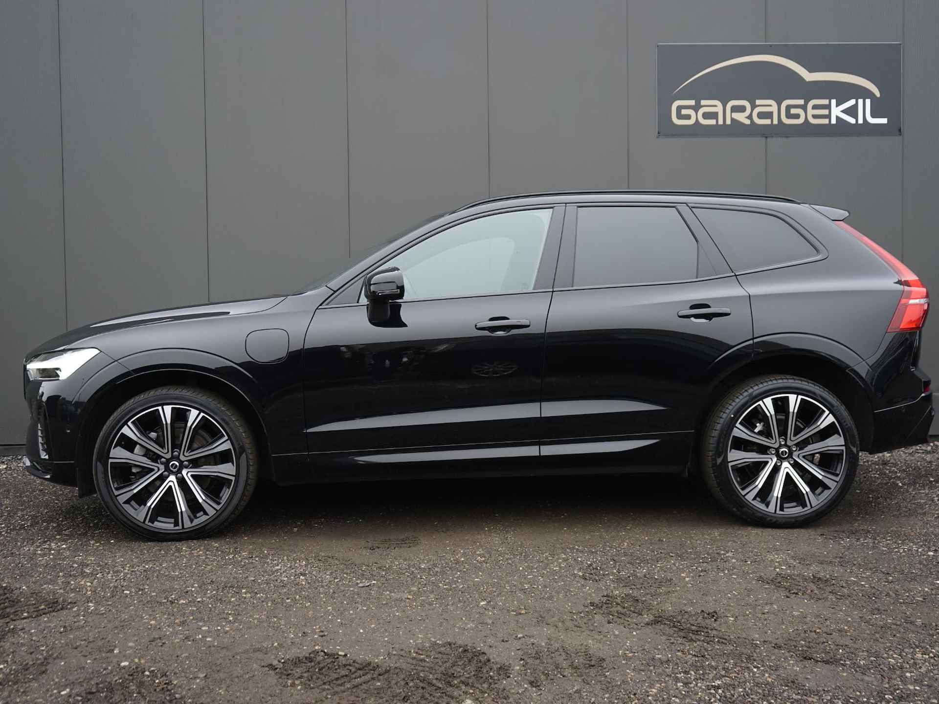 Volvo XC60 2.0 Recharge T6 AWD R-Design Facelift / 1ste eig. / BTW / Dealeronderh. / Panoramadak / Harman Kardon / 360 camera / Trekhaak / Memory stoelen - 6/36