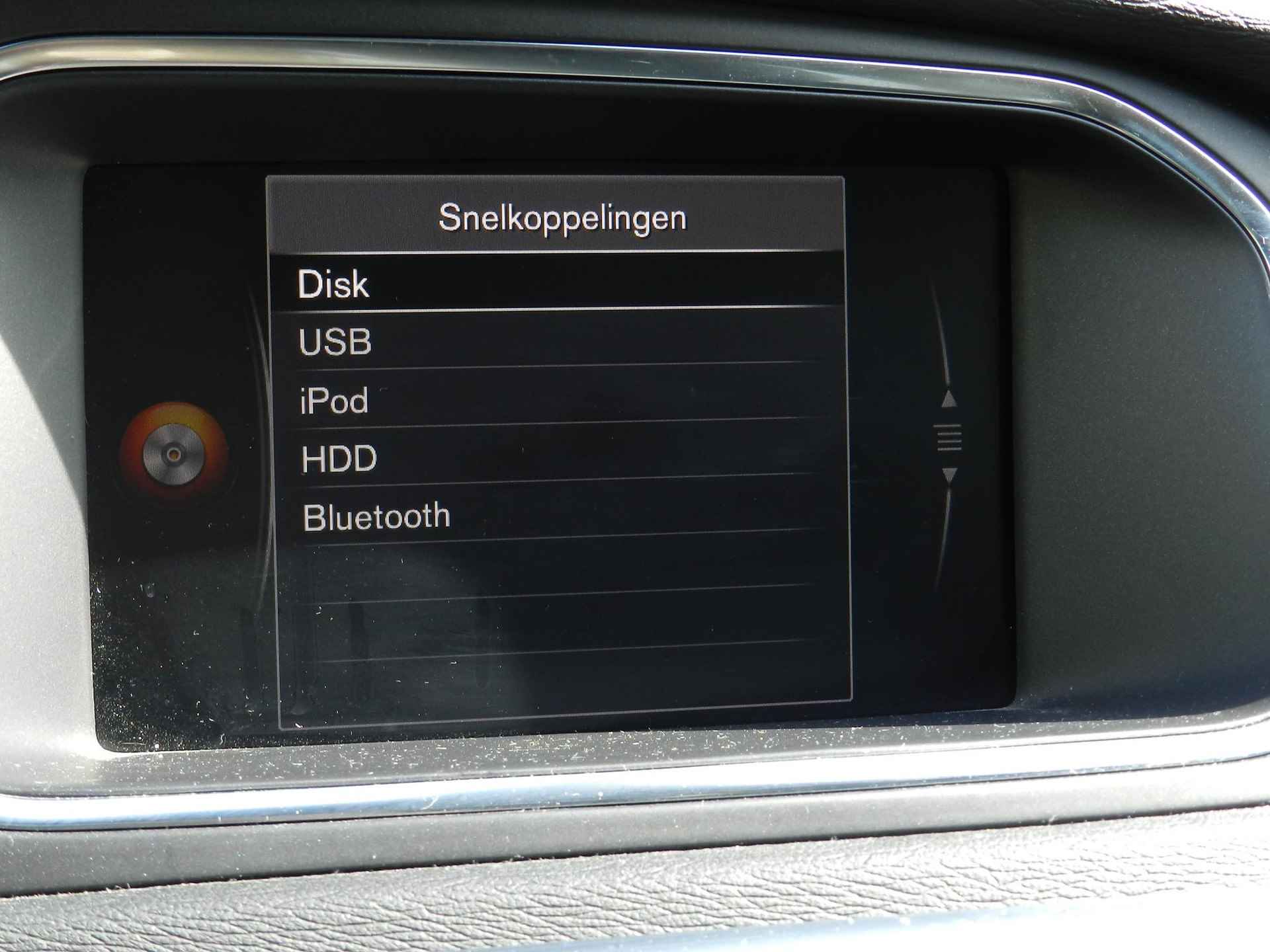 Volvo V40 Cross Country 1.5 T3 Nordic+ Climate Control - Panorama dak - Achteruitrij Camera - Stoelverwarming - Origineel NL - Keurig onderhouden - NAP - Orig.NL - 20/29