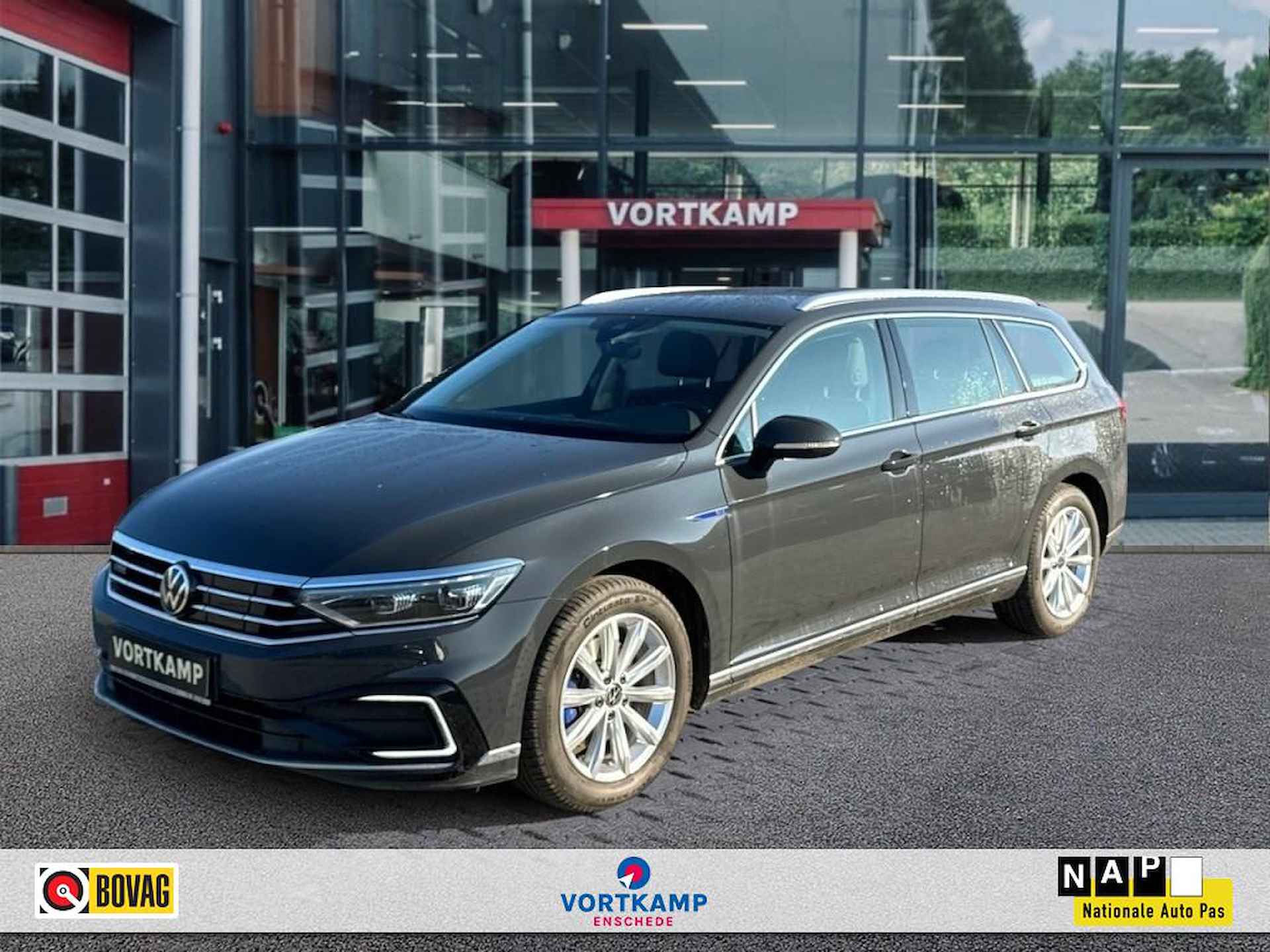 VOLKSWAGEN Passat Variant 1.4 TSI GTE LEDER/CAMERA/TREKHAAK/NAVI/ACC/STOELVERW